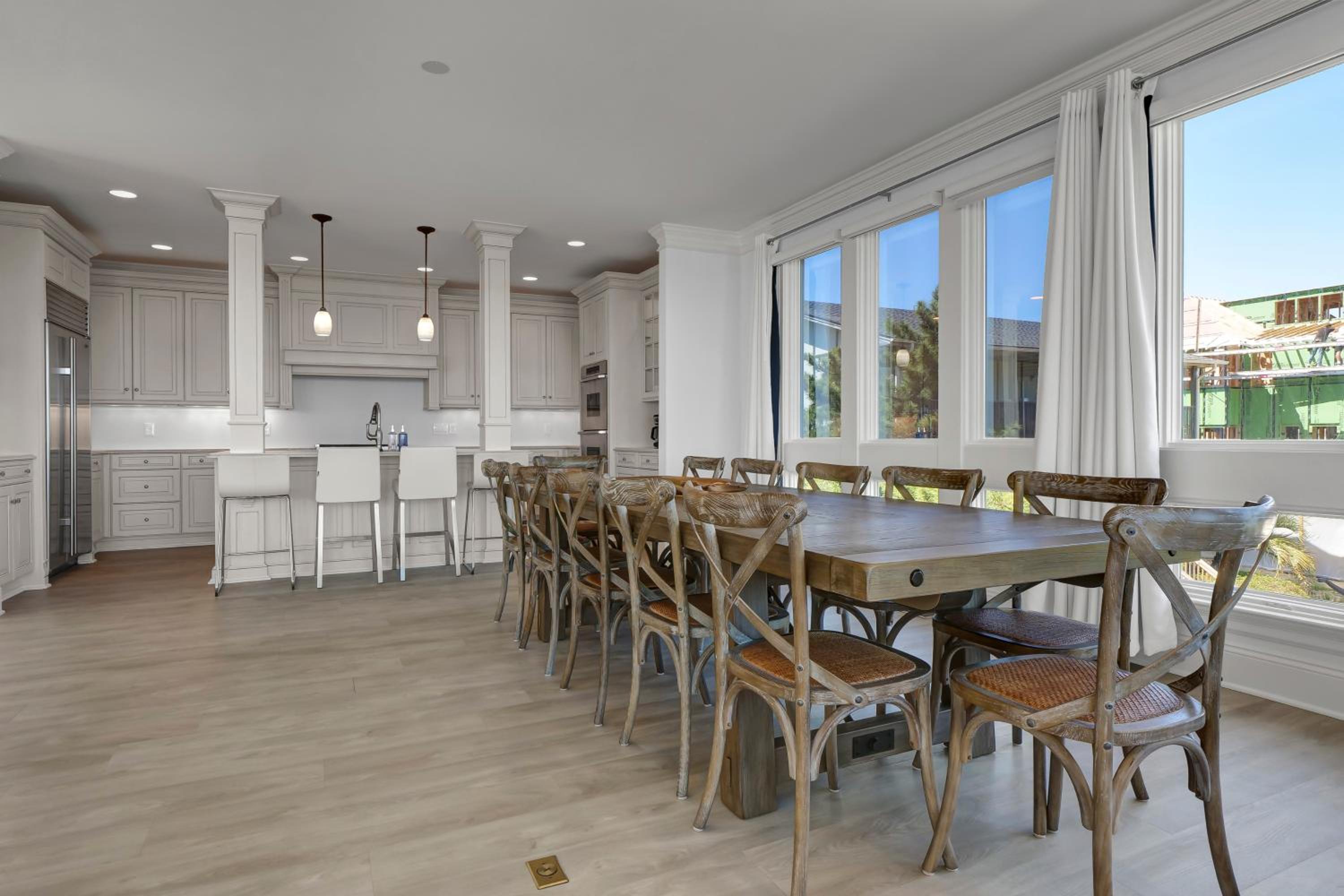 Station 6 by Sea Scape Properties view 3