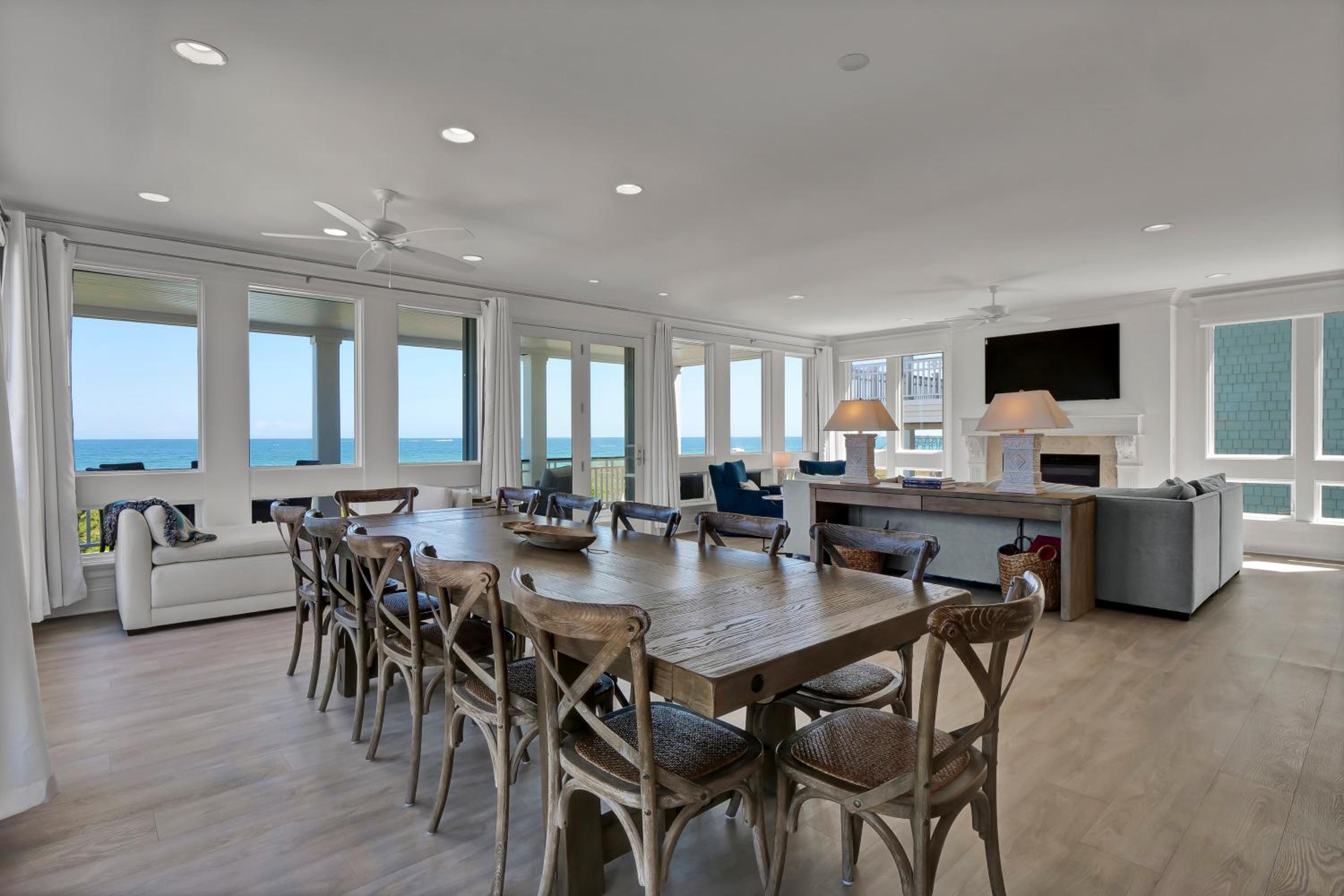 Station 6 by Sea Scape Properties view 4