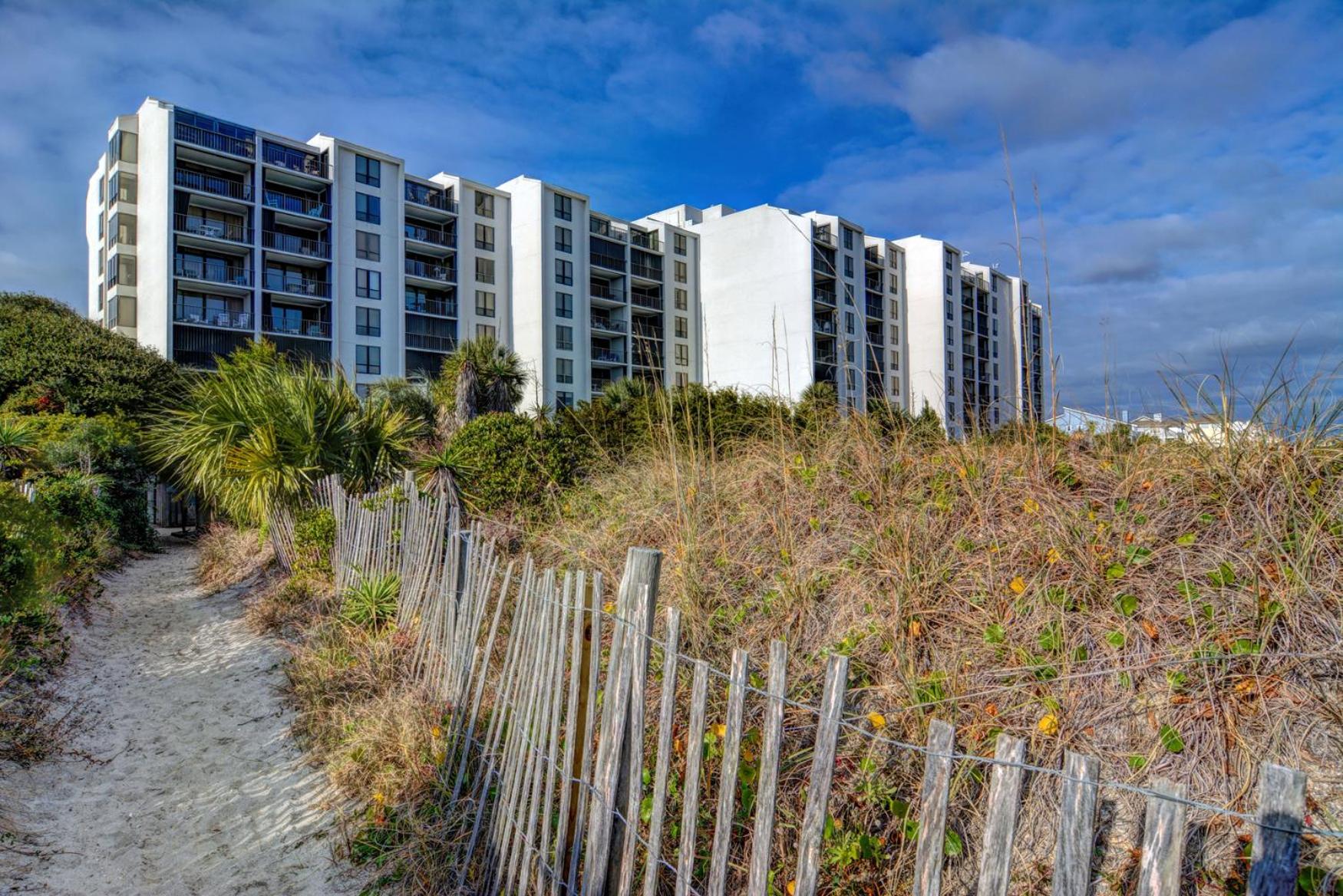 Station One- 4J by Sea Scape Properties
