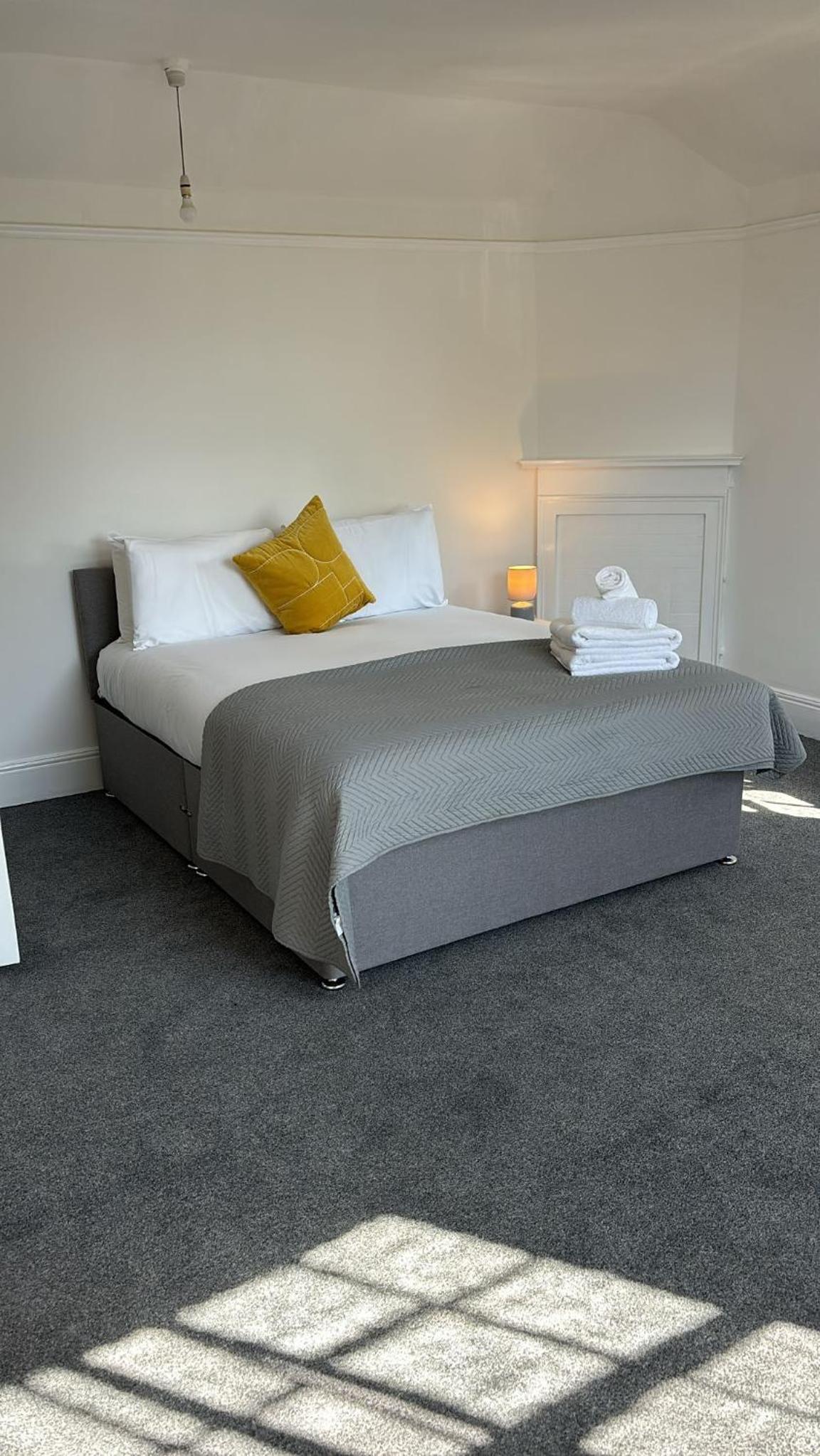 Ustay Fulham