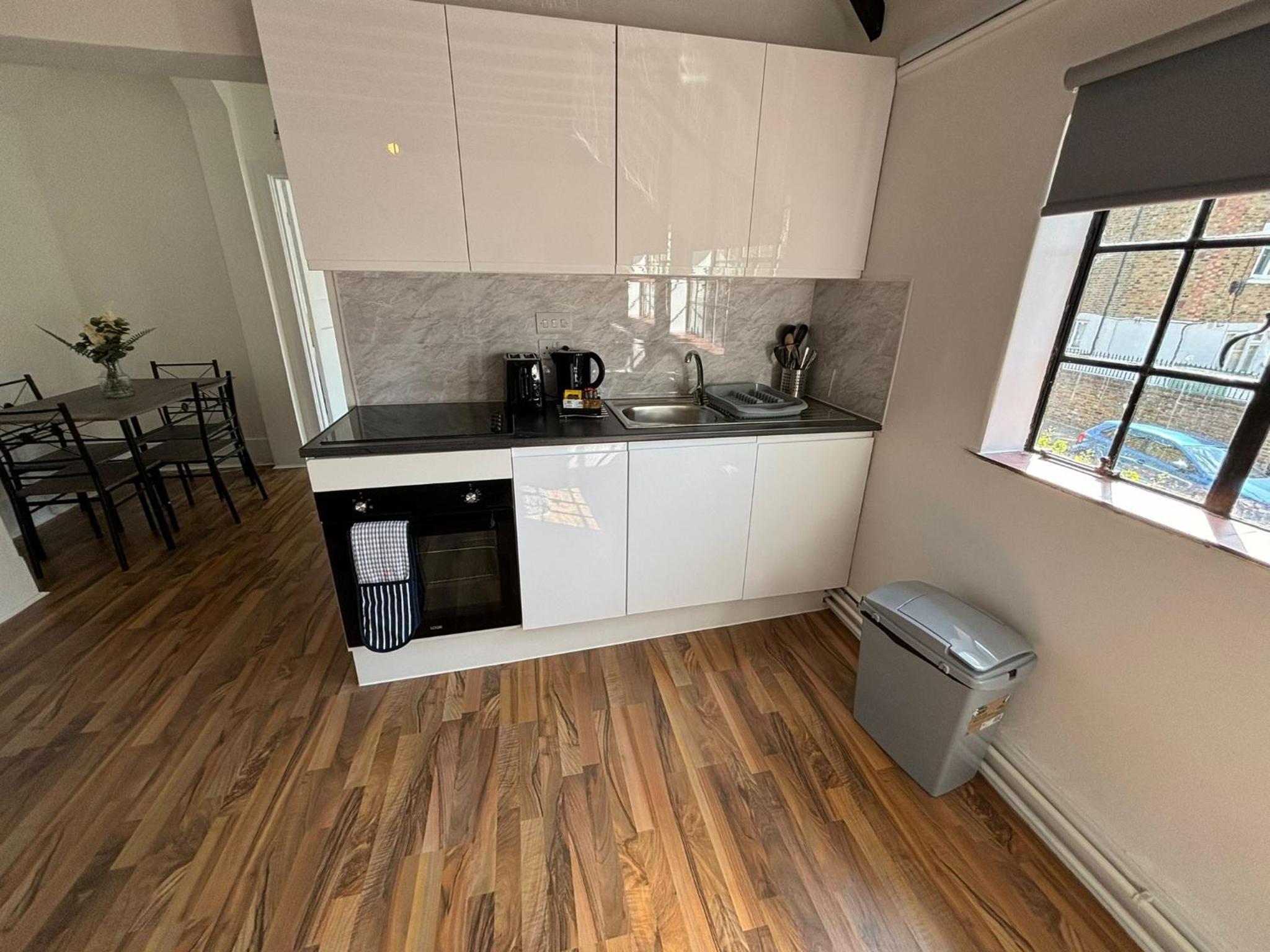 Ustay Fulham