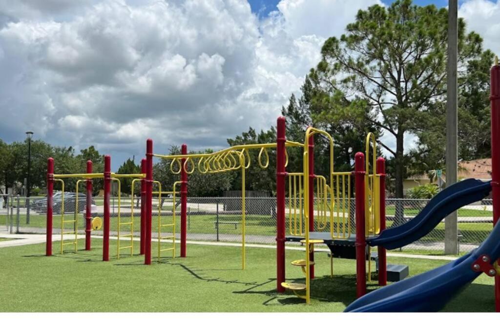 New Relaxing house in Cape Coral I Near Parks & Canals view 5