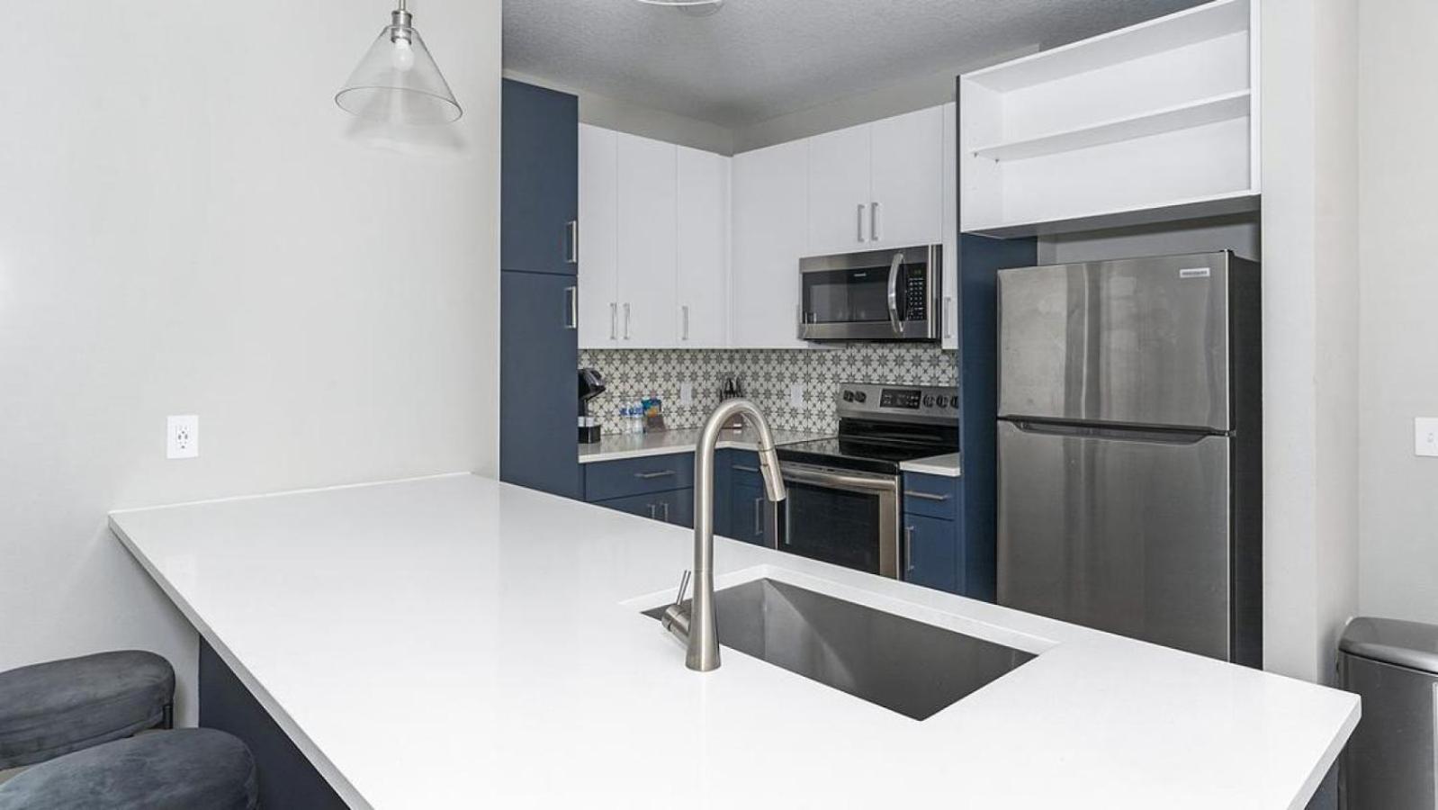 Landing at Eastborough - 2 Bedrooms in San Marco view 2