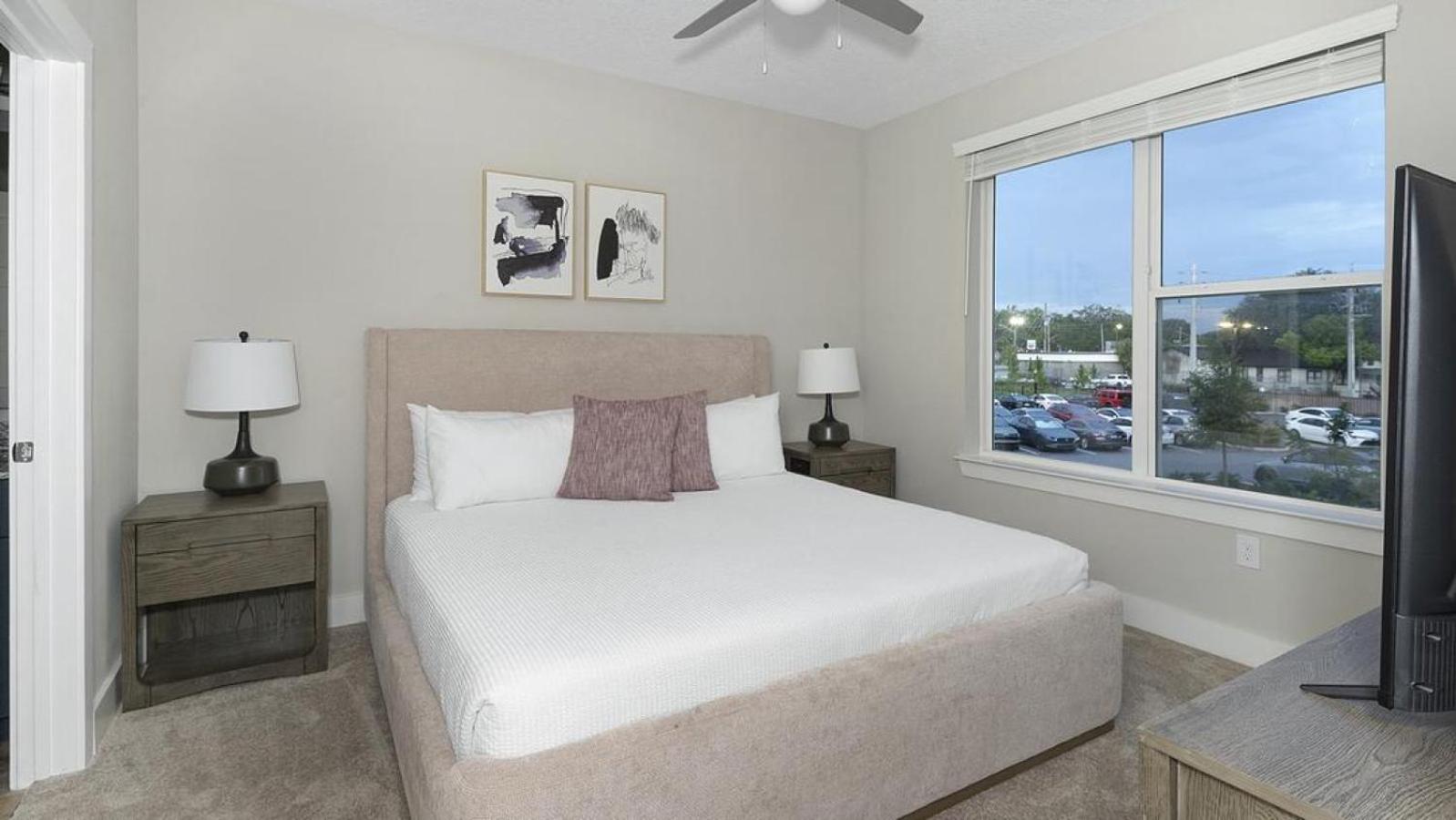 Landing at Eastborough - 2 Bedrooms in San Marco view 3