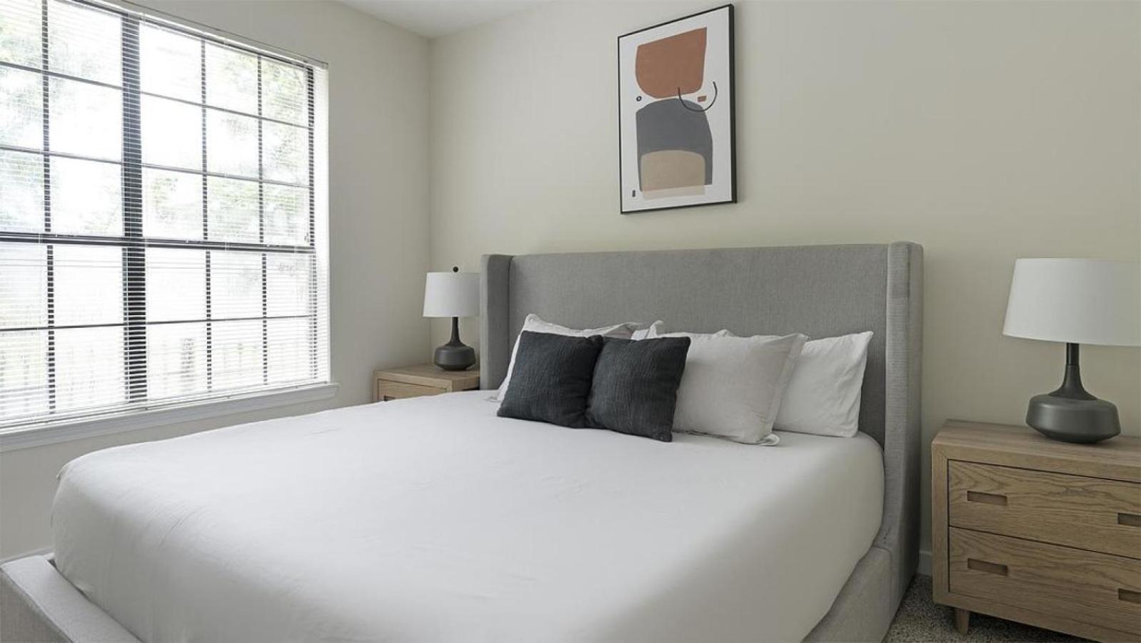 Landing at The Bristol on Union - 1 Bedroom in New Pathways view 2