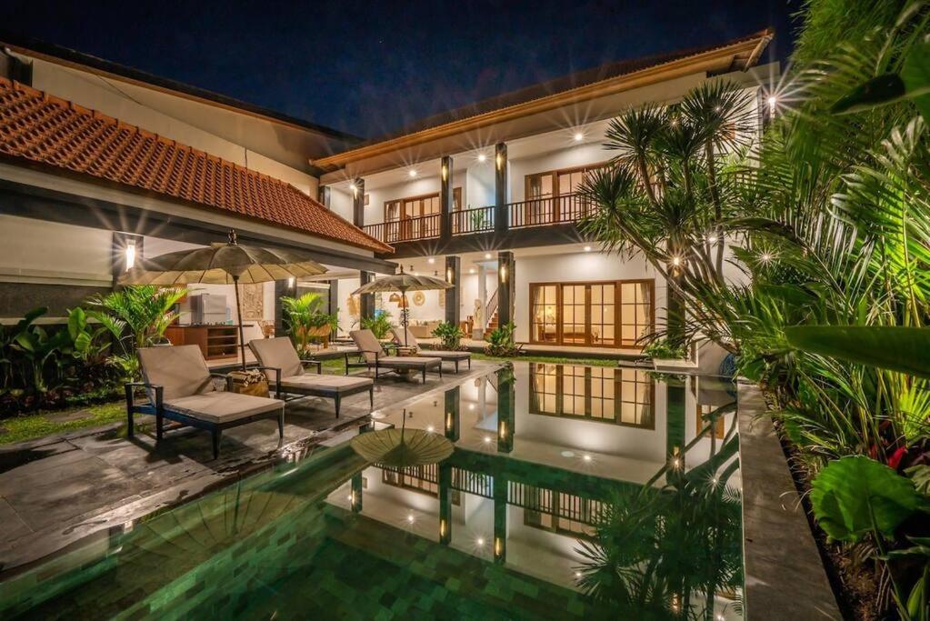 3BR Villa in Berawa Canggu — recepcion & lobby