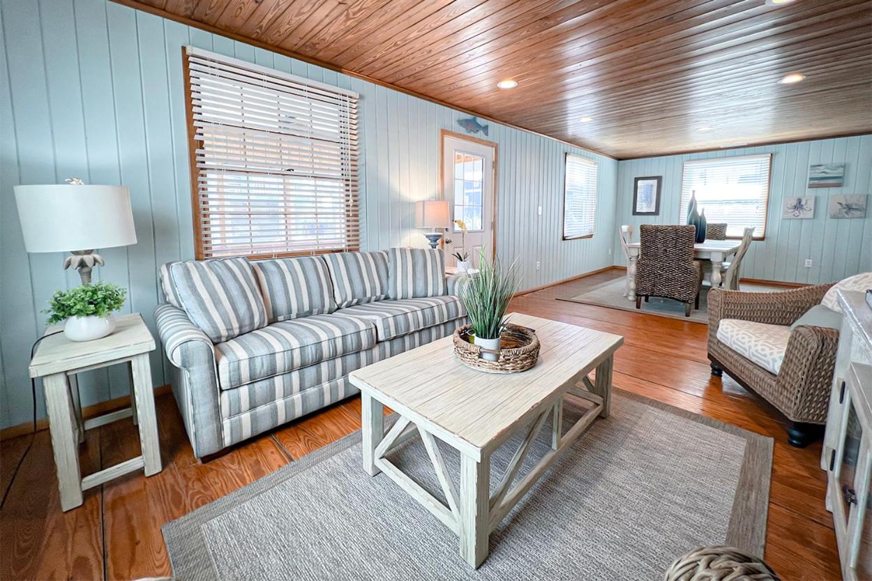 Sand Dollar Retreat by Sea Scape Properties view 3