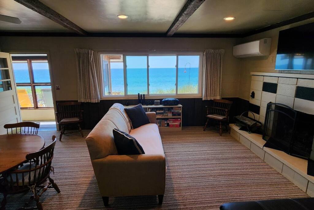 Relax on Lake Michigan at Reagan's Landing view 5