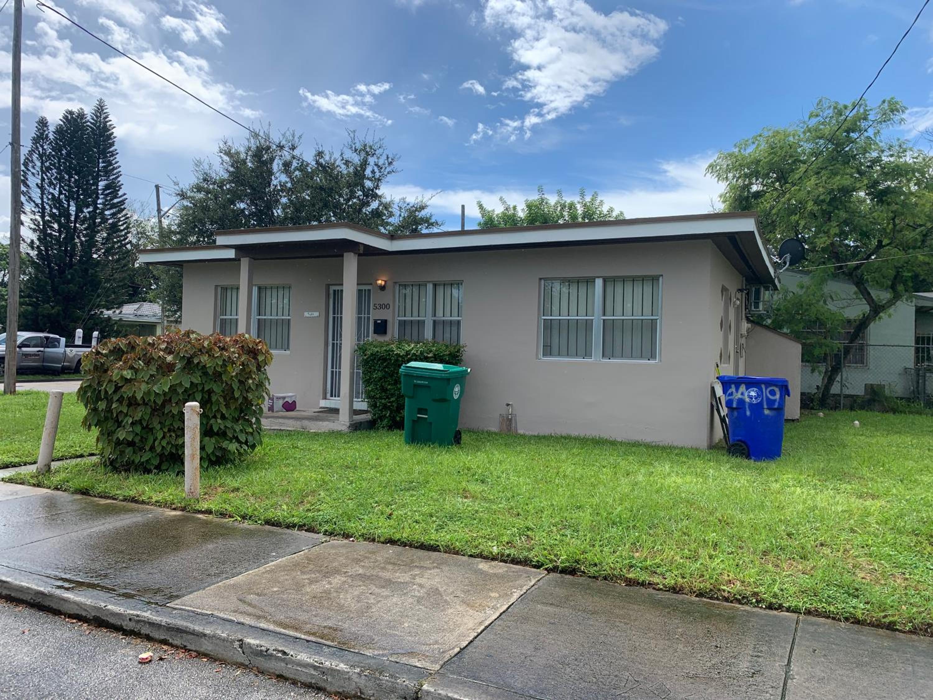 Shared Room By Wynwood and Close To Mid-Beach