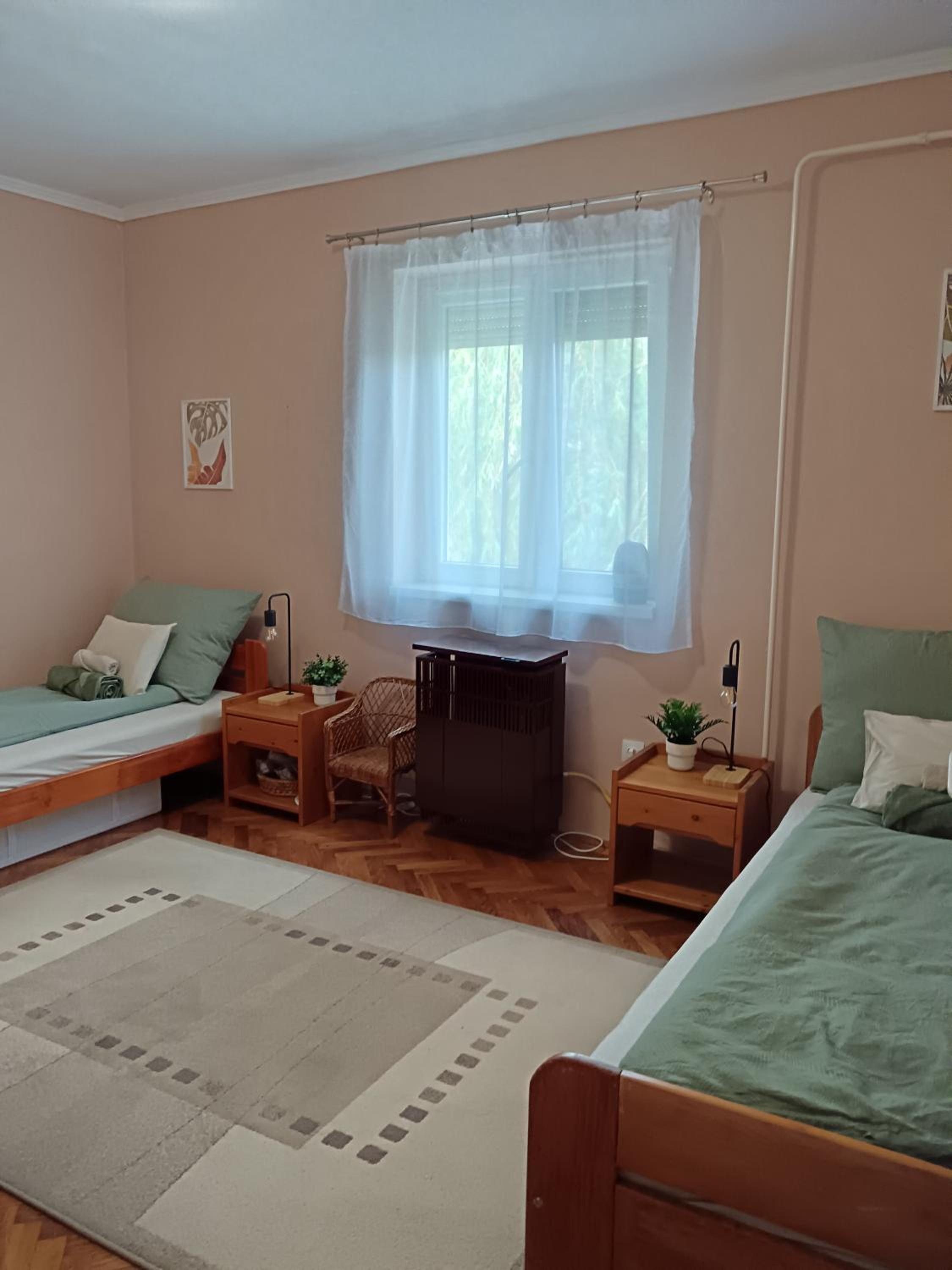 Tulipán Apartman