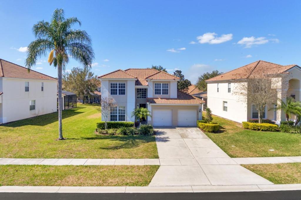 2538 Windsor Hills