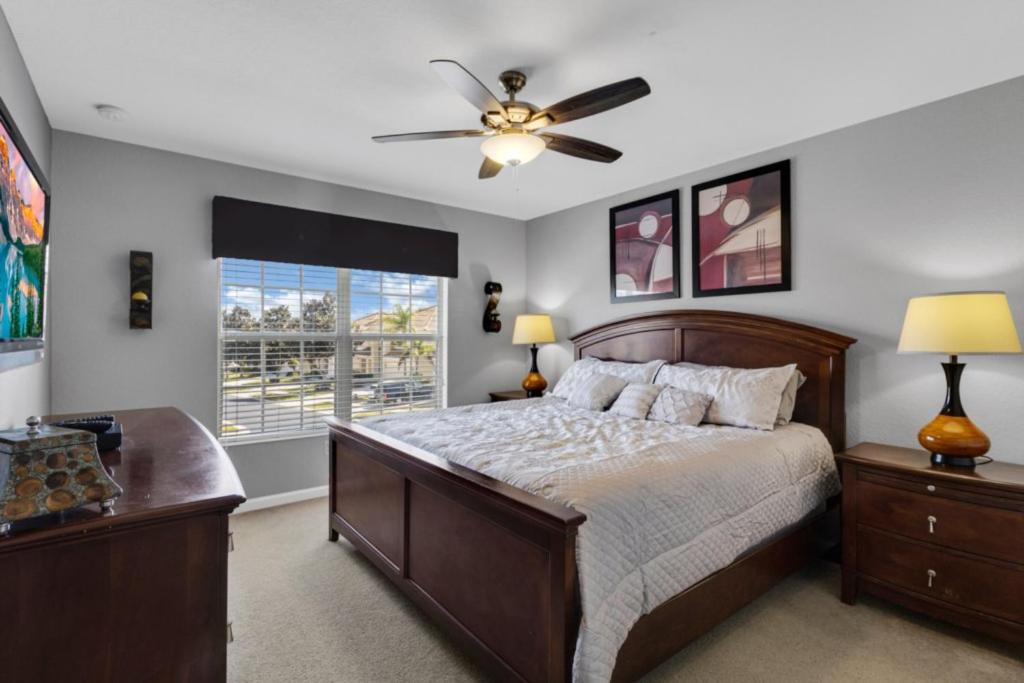 2538 Windsor Hills