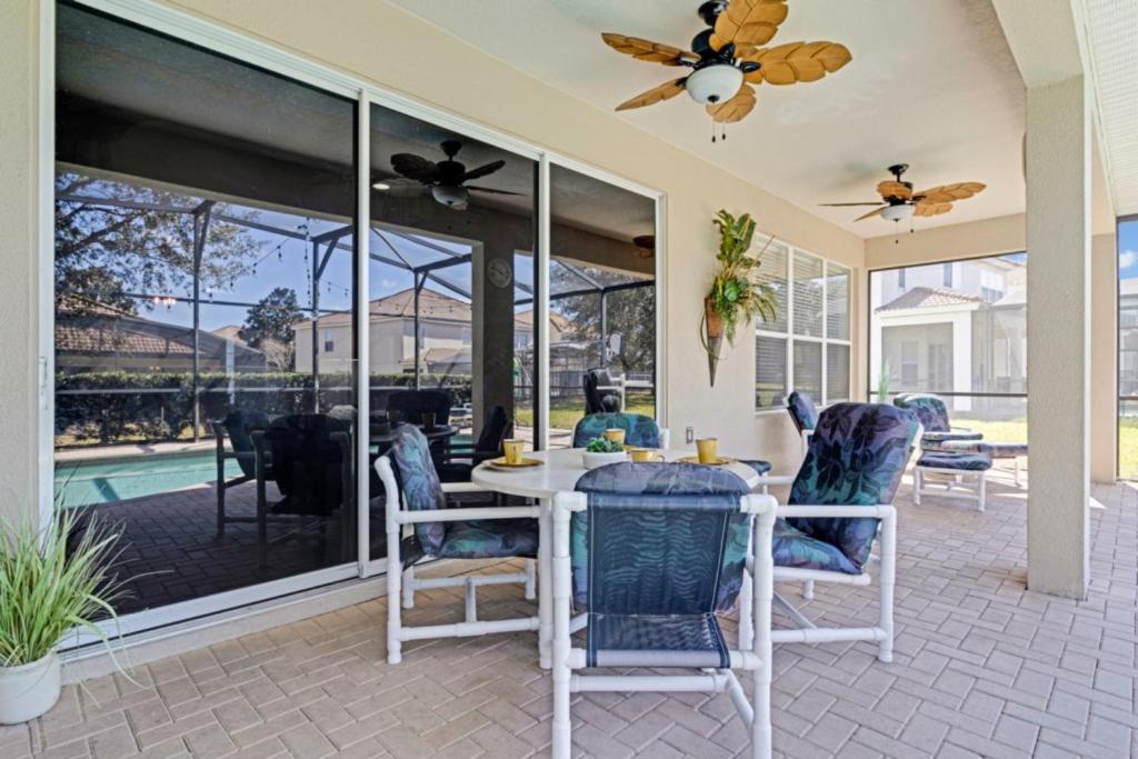 2538 Windsor Hills
