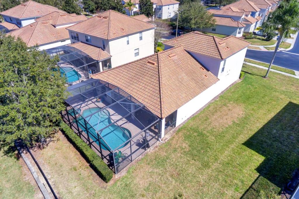 2538 Windsor Hills