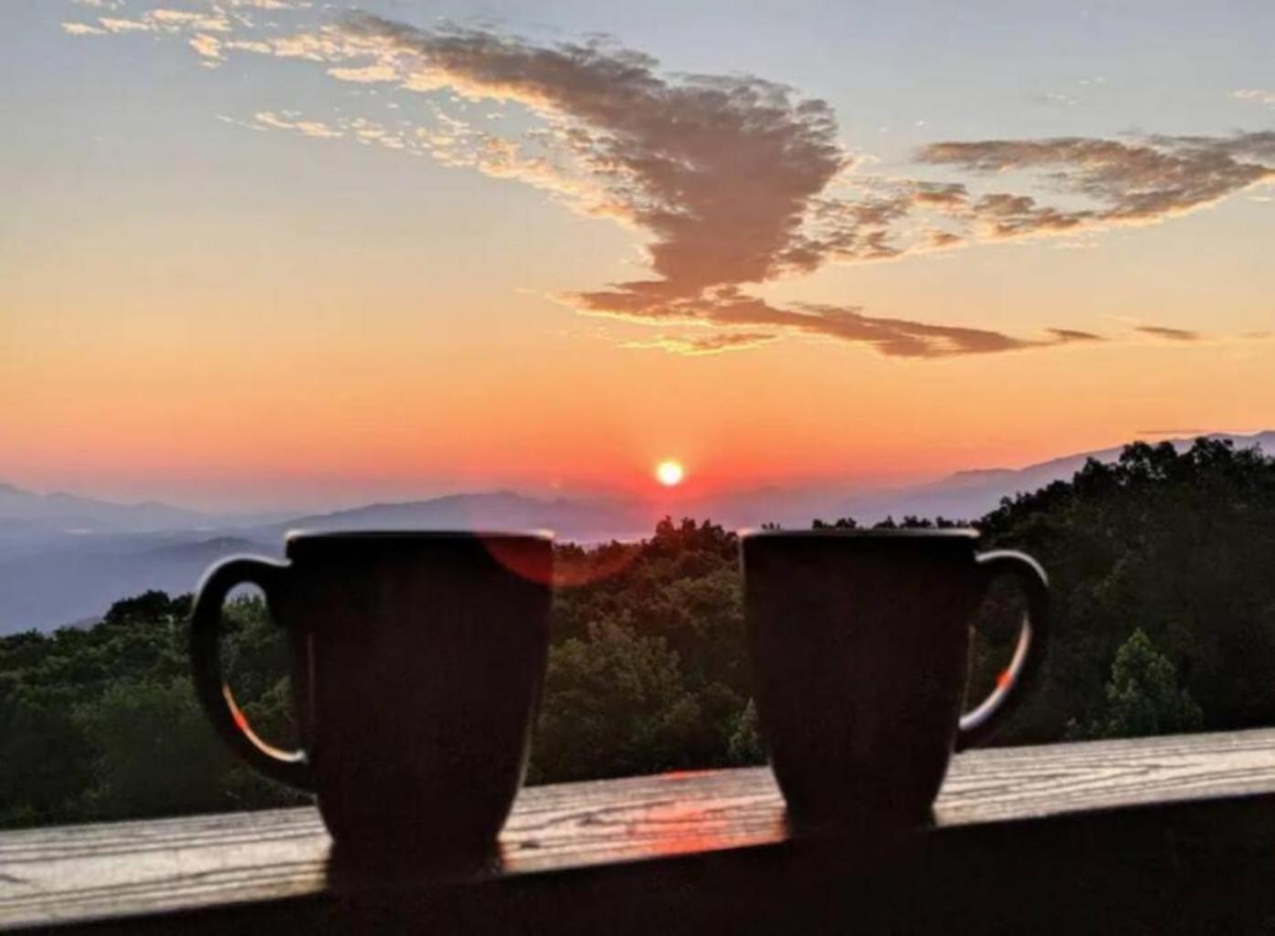 2 Places, 1 Epic Smoky Mtn Stay! Breathtaking Views-Indoor Pool-Outdoor Pool-Hot Tubs-Arcade-Playground-Close to Downtown view 3