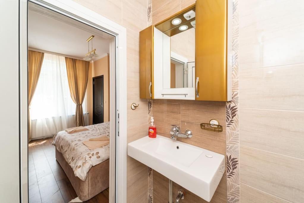 Sea Garden Apartments 2 One bedroom