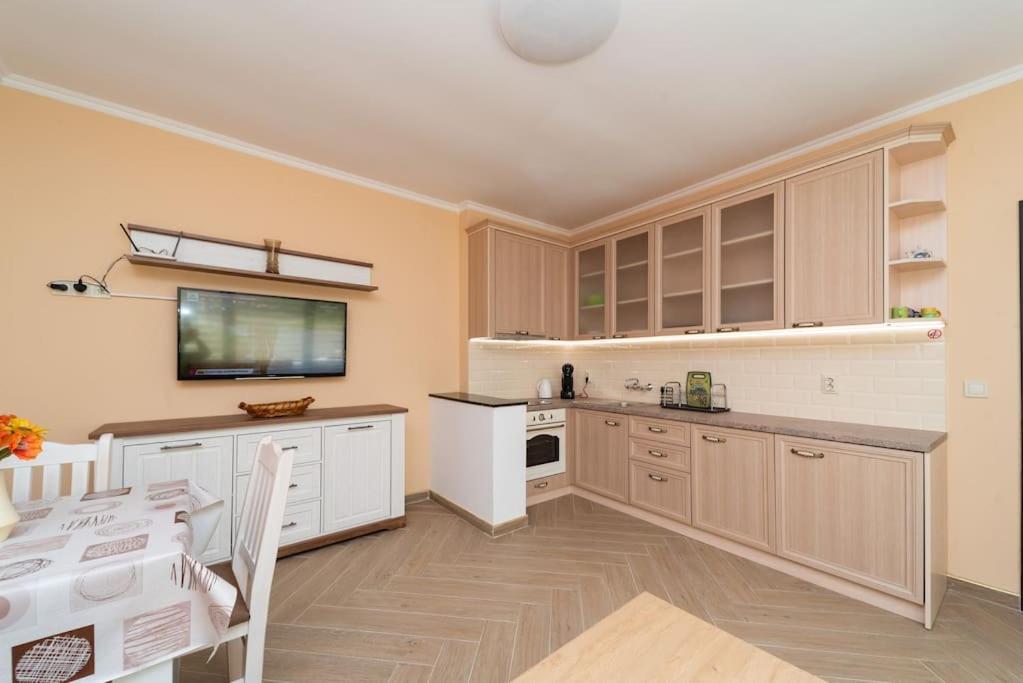 Sea Garden Apartments 2 One bedroom