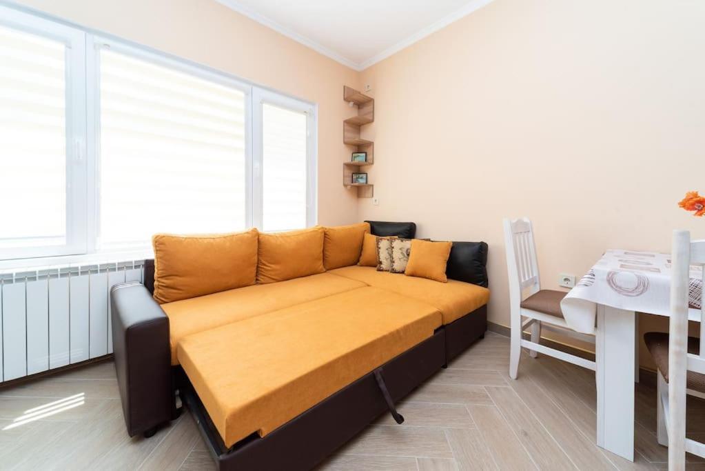 Sea Garden Apartments 2 One bedroom