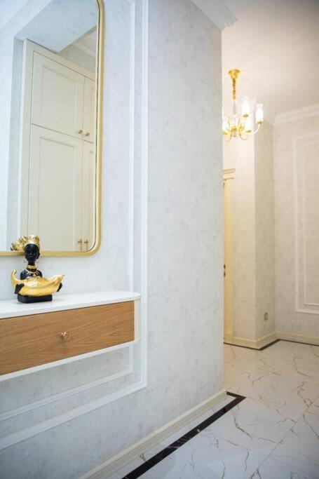Spacious Apartment close to Heydar Aliyev Center