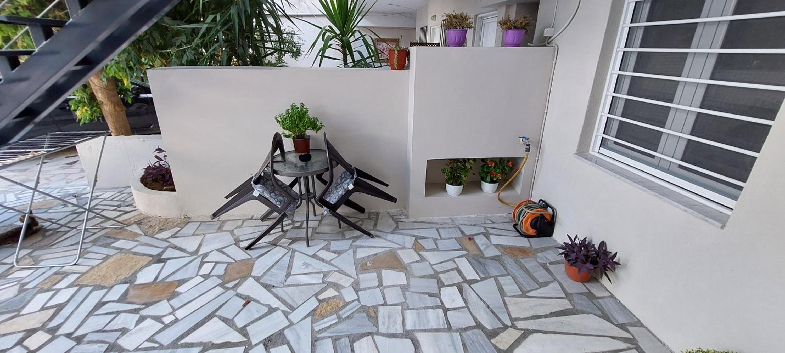 Calliope Apartment