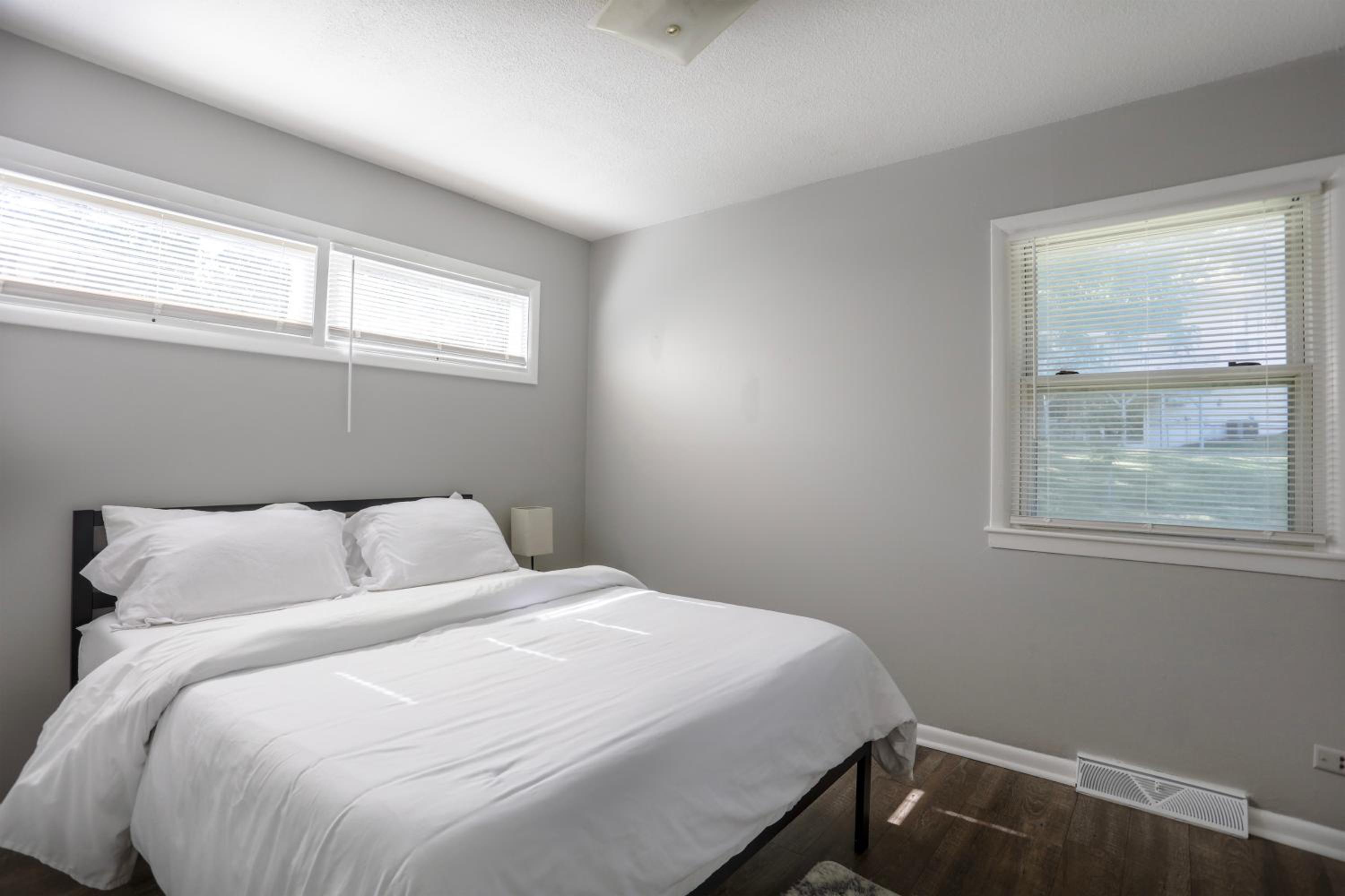 Family Friendly Overland Park home - Property Image 11