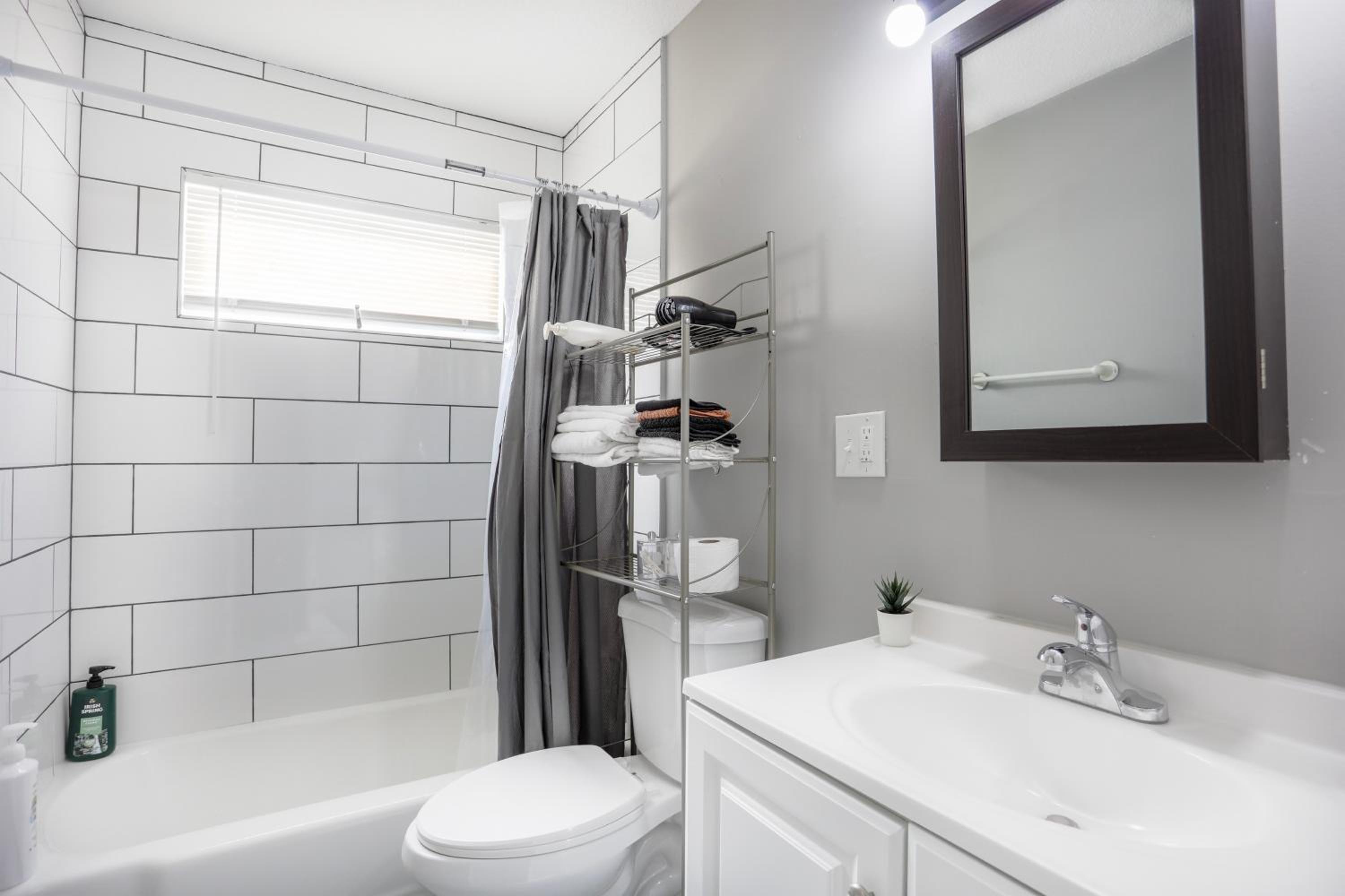 Family Friendly Overland Park home - Property Image 21