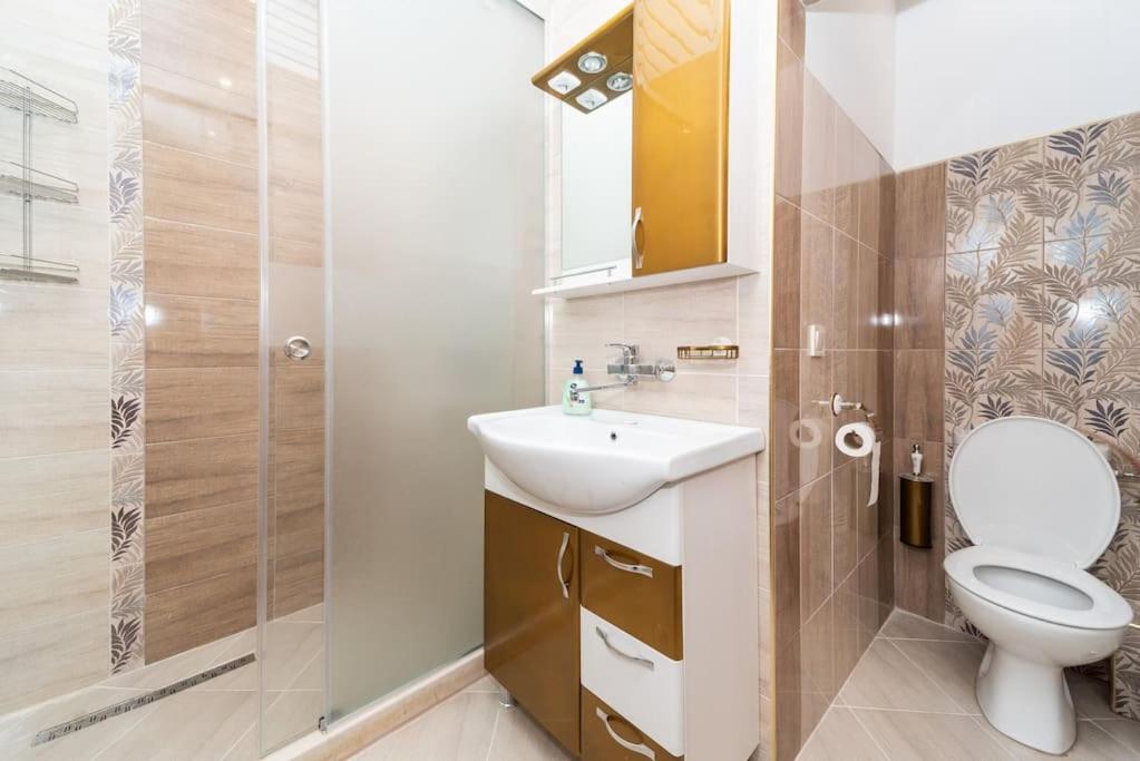 Sea Garden Apartments Two bedroom Lux