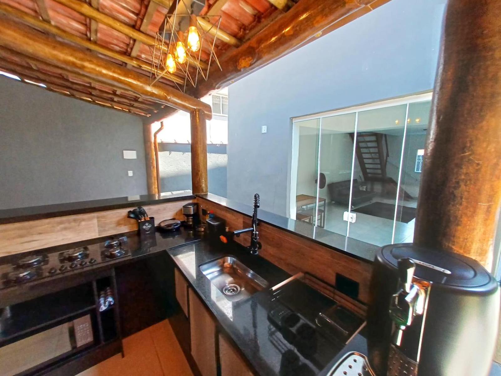 Casa nova Itagua , há 3 minutos da Praia Grande