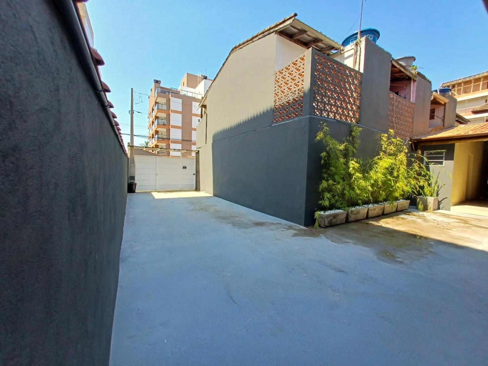 Casa nova Itagua , há 3 minutos da Praia Grande