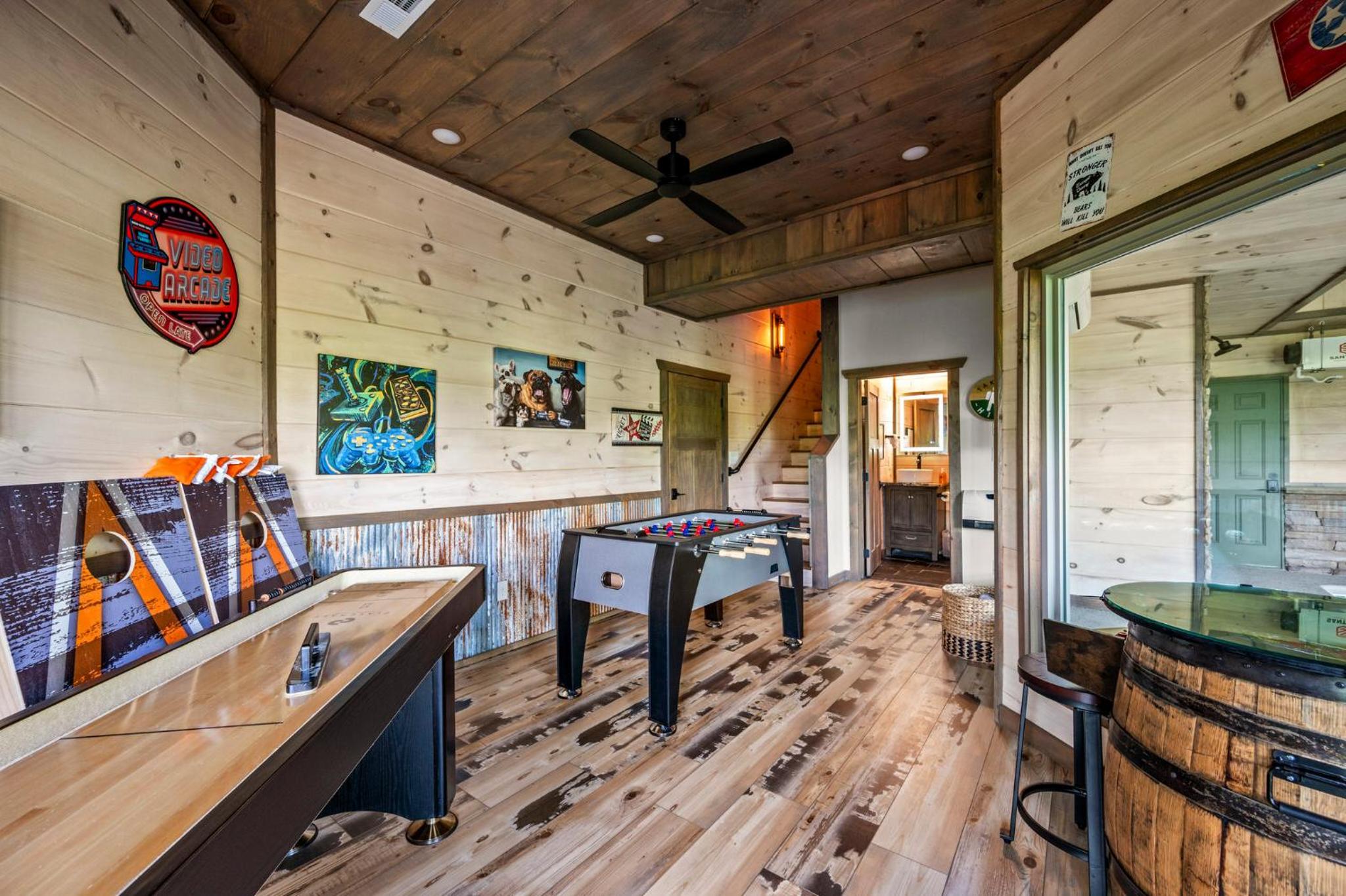4bdr, Views, Pool, Hot Tub, Location and Fun view 3