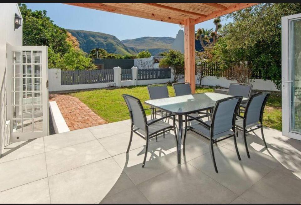 Hermanus Garden Studios