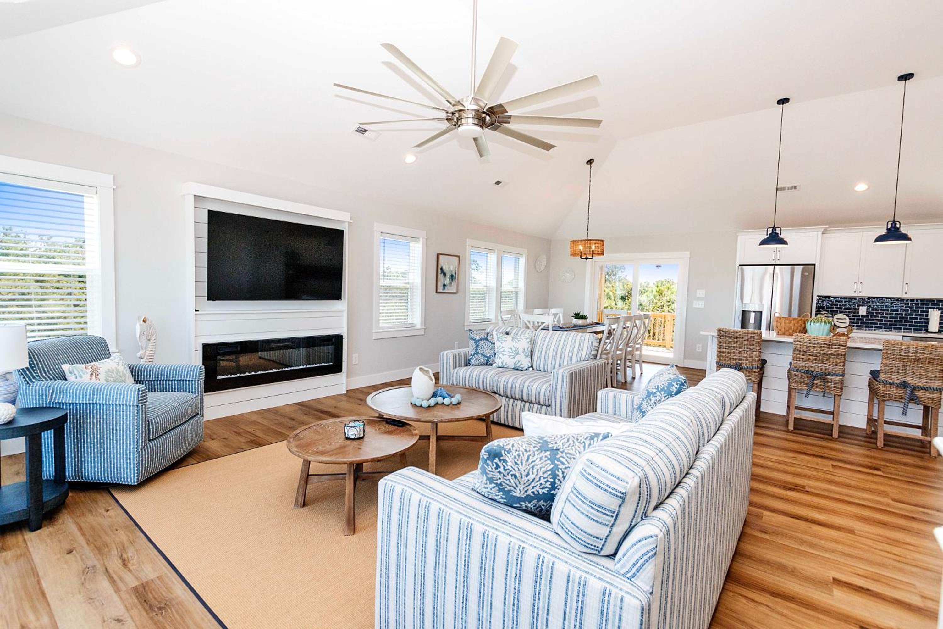 Oceanside, Private Pool, Hot Tub, WC960, Blue Heron view 5