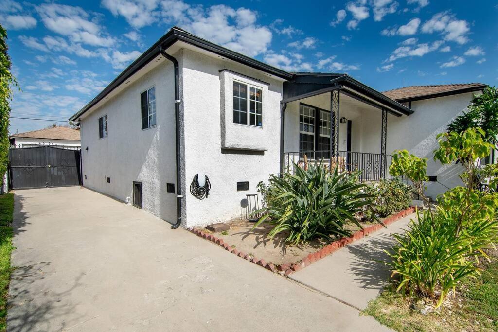 Updated 3-Bedroom LA Home with Backyard, BBQ & Family-Friendly Amenities