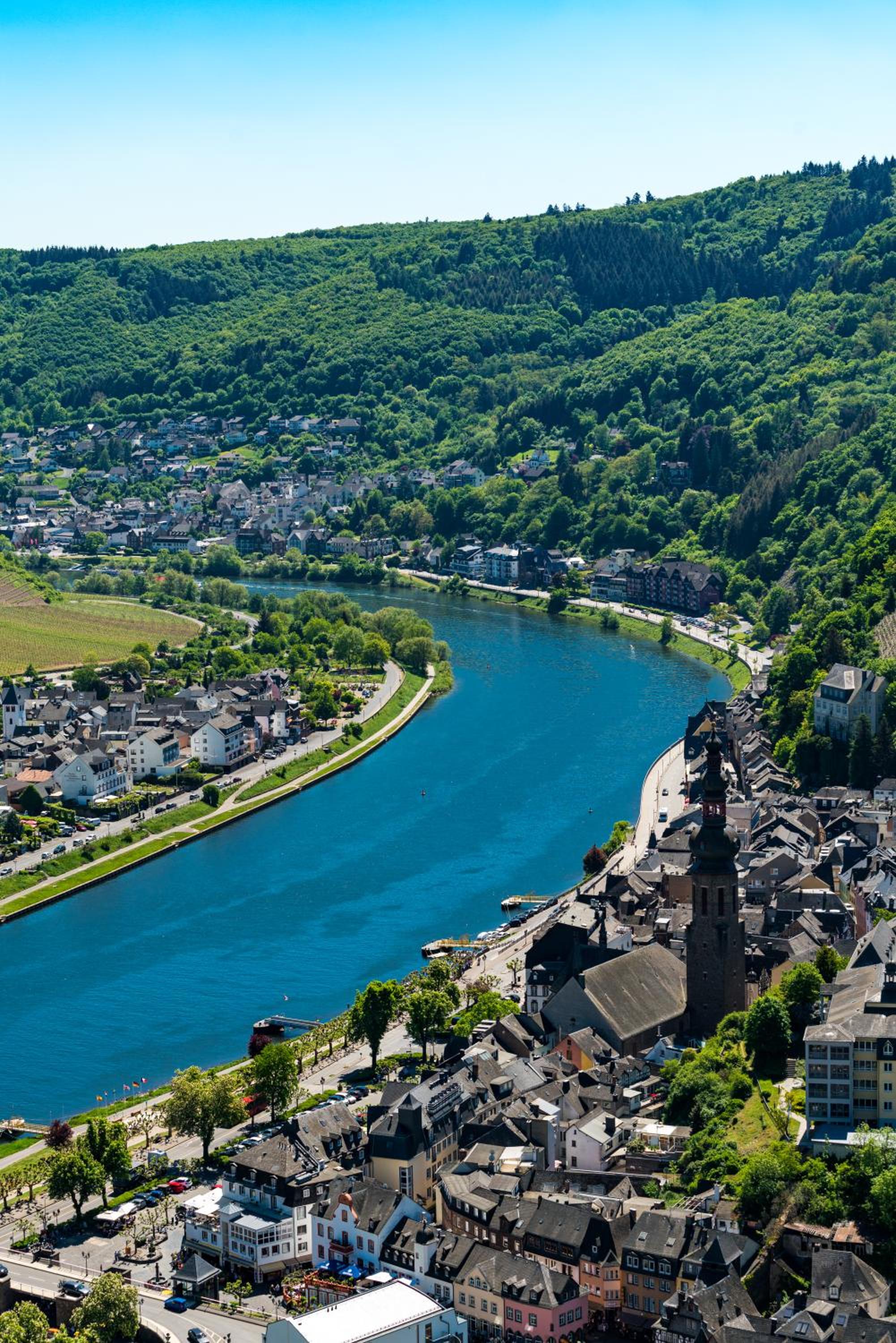Longkamp Living Stilvolle Ferienwohnungen nahe Bernkastel-Kues, Disneyplus, Netflix, großer TV & Parkplatz