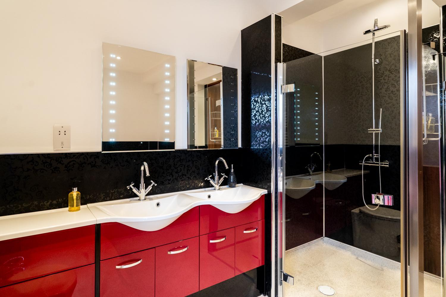 QF Living Apartments