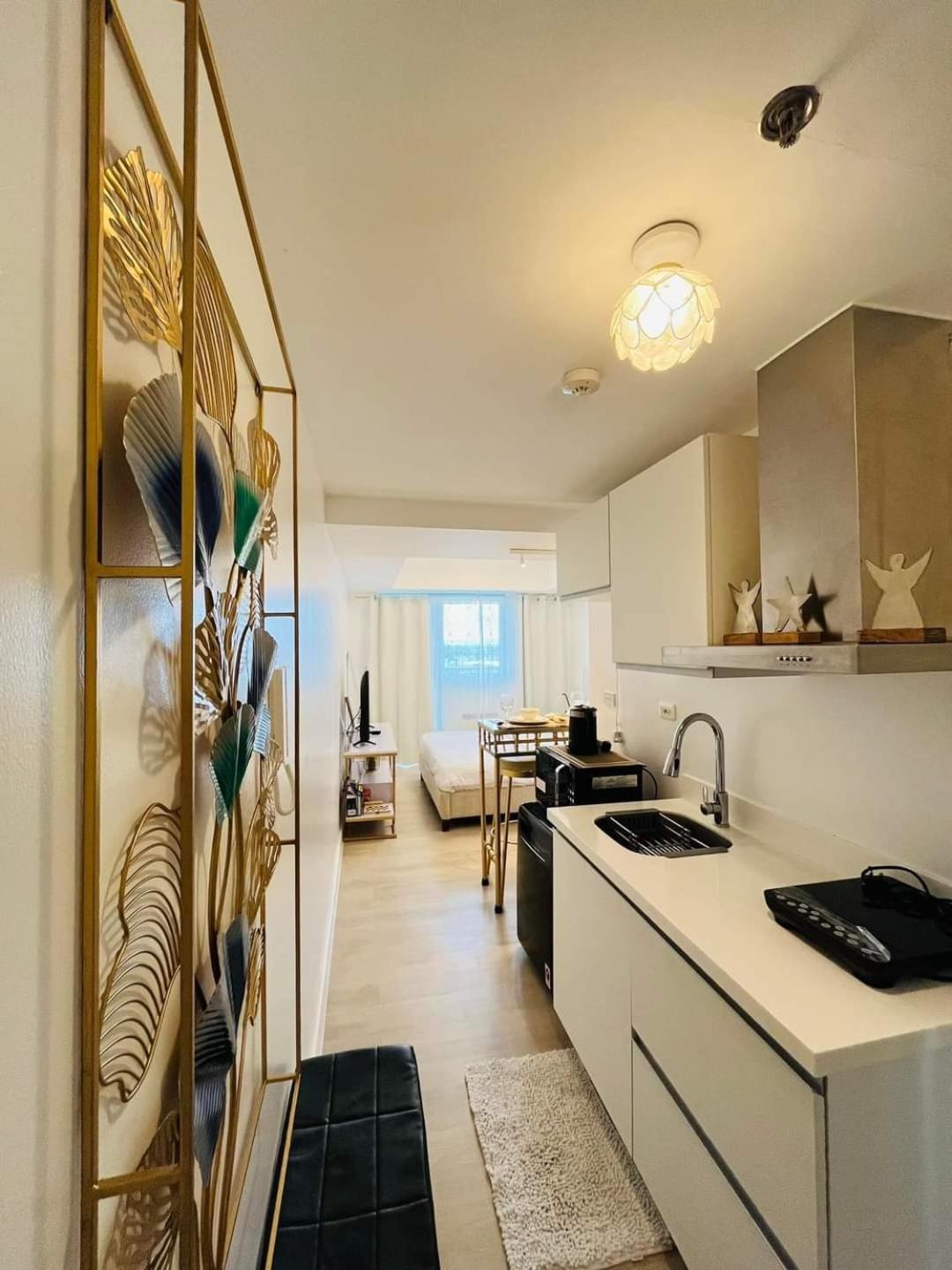 Double Deluxe Room with Mount Arayat View at Azure North San Fernando Pampanga view 3