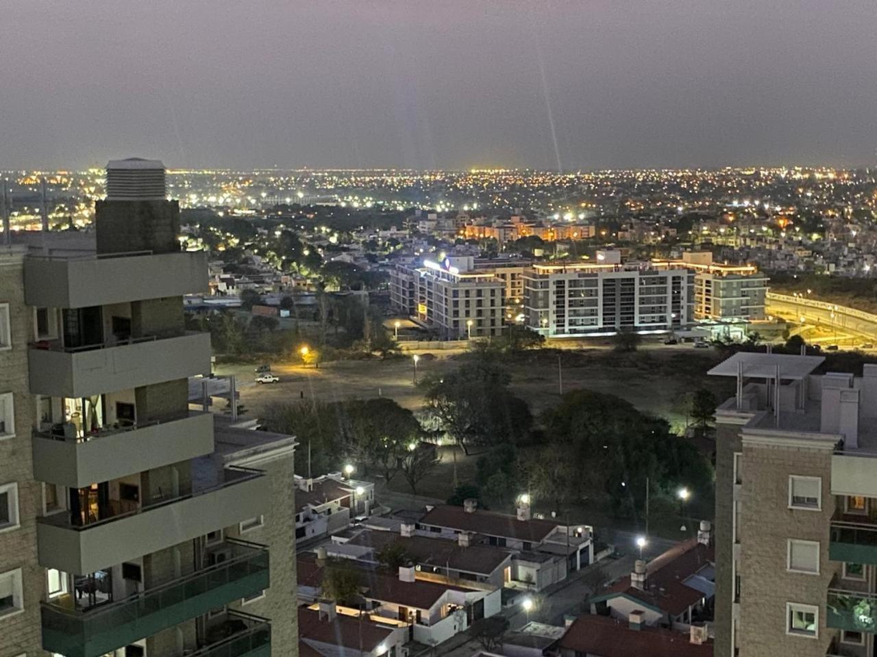 Excepcional departamento en Piso 18 en zona norte de Córdoba capital con una vista inigualable en barrio privado Alto Villa Sol