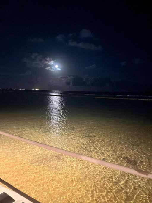 Apt BEIRA MAR em Muro Alto ao lado do Nanai