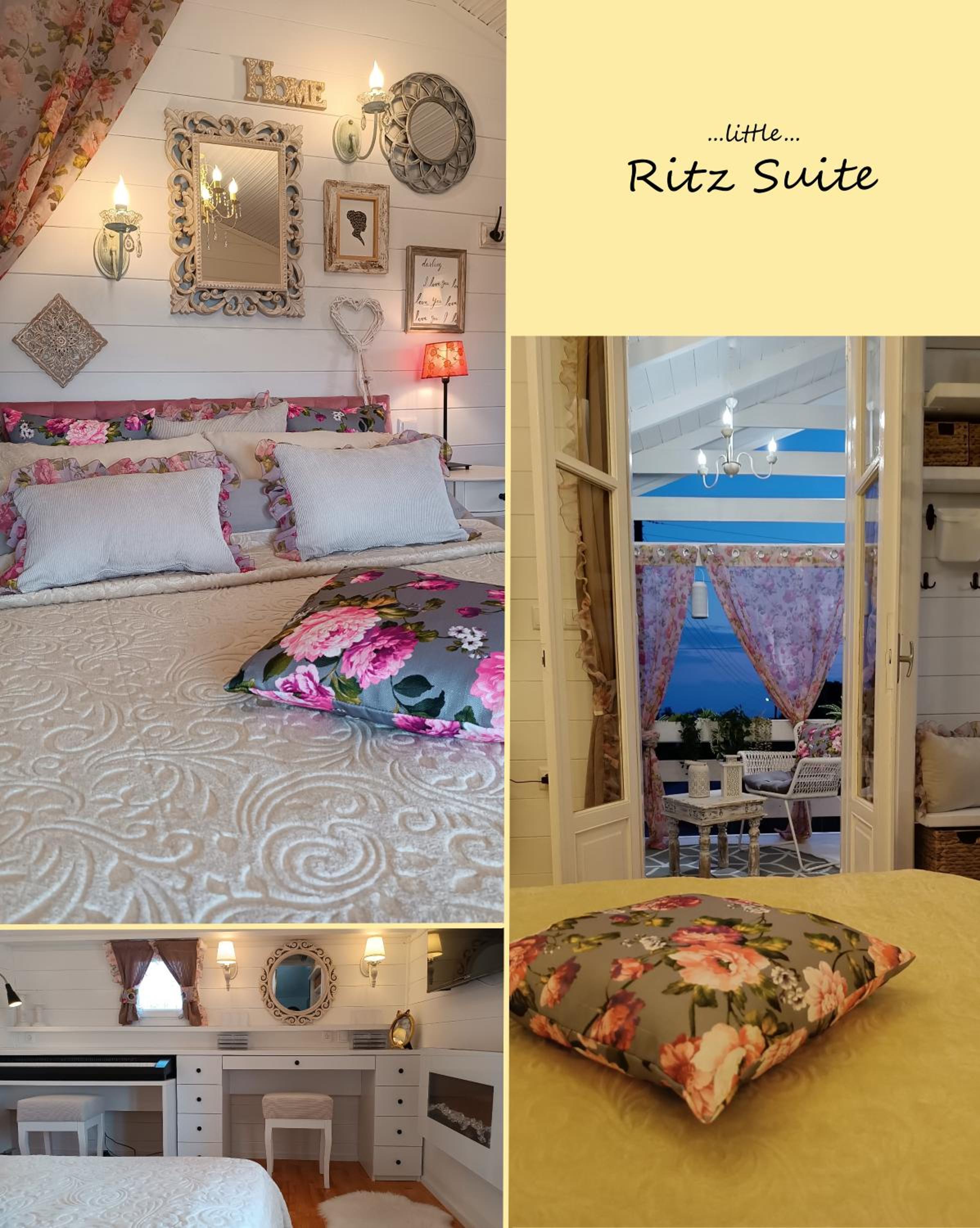 VINTAGE Cottage by the sea