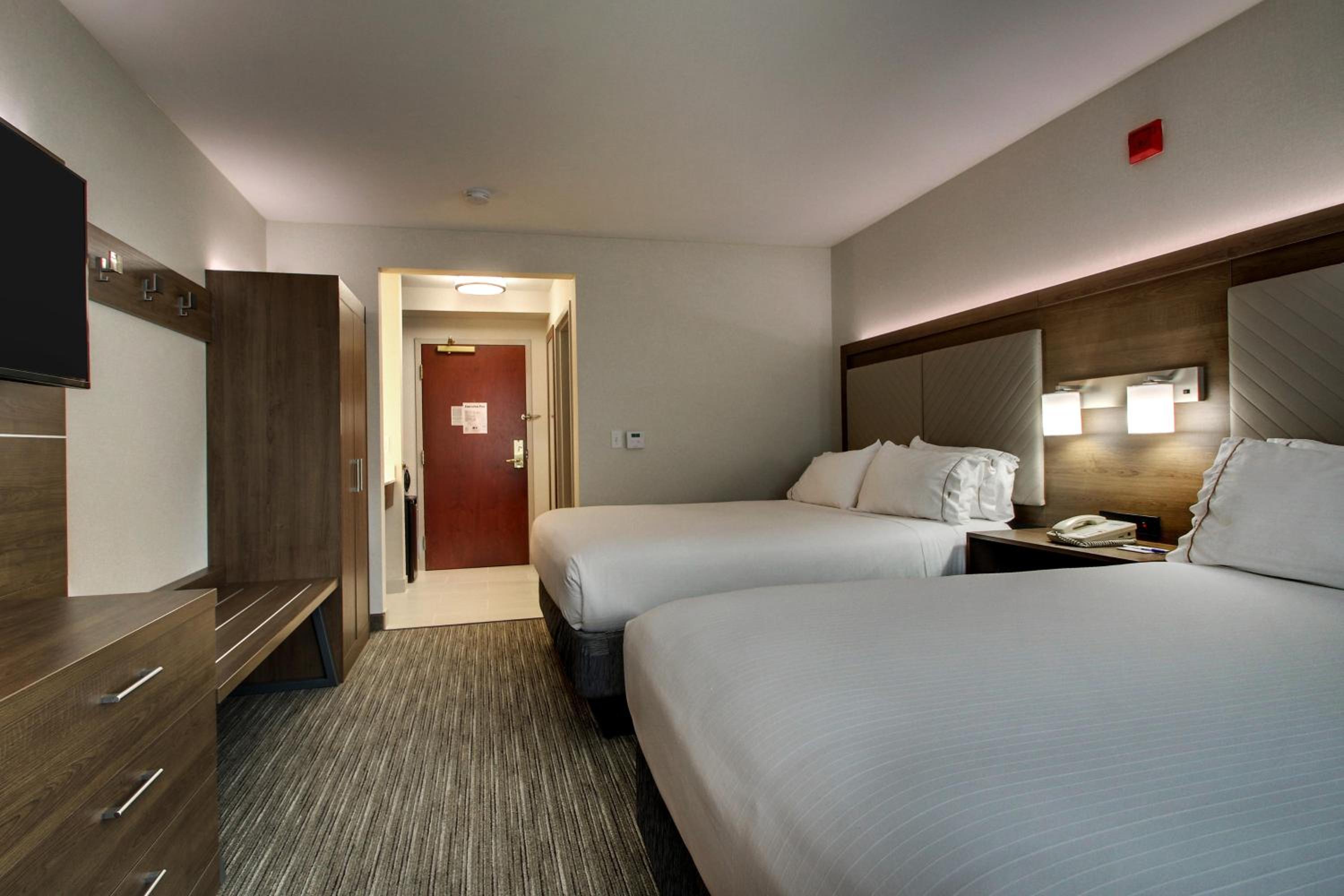 Raleigh Vacations - Holiday Inn Express Durham-UNH, an IHG Hotel - Property Image 25