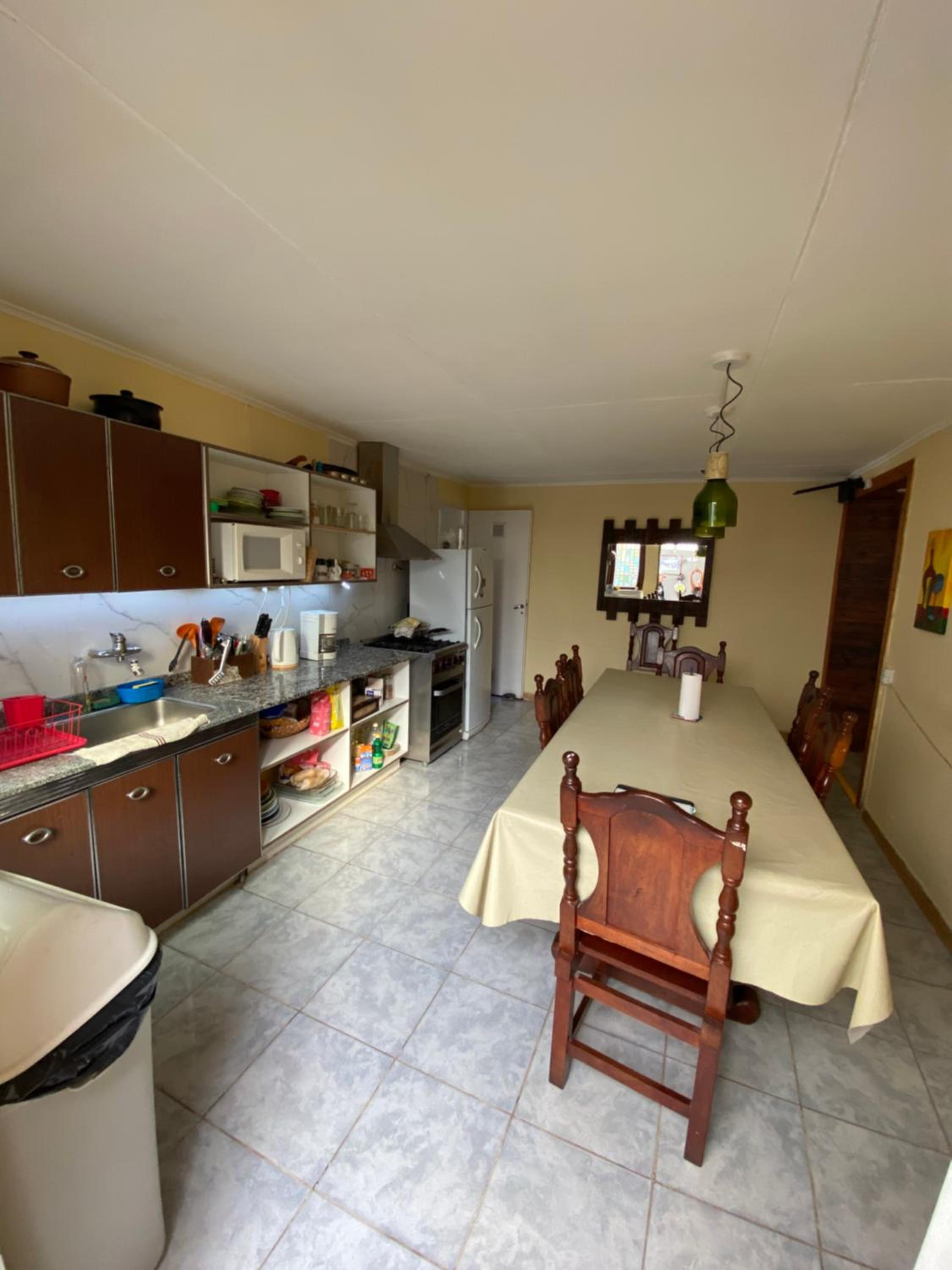 Aguilar House Hostel B&B