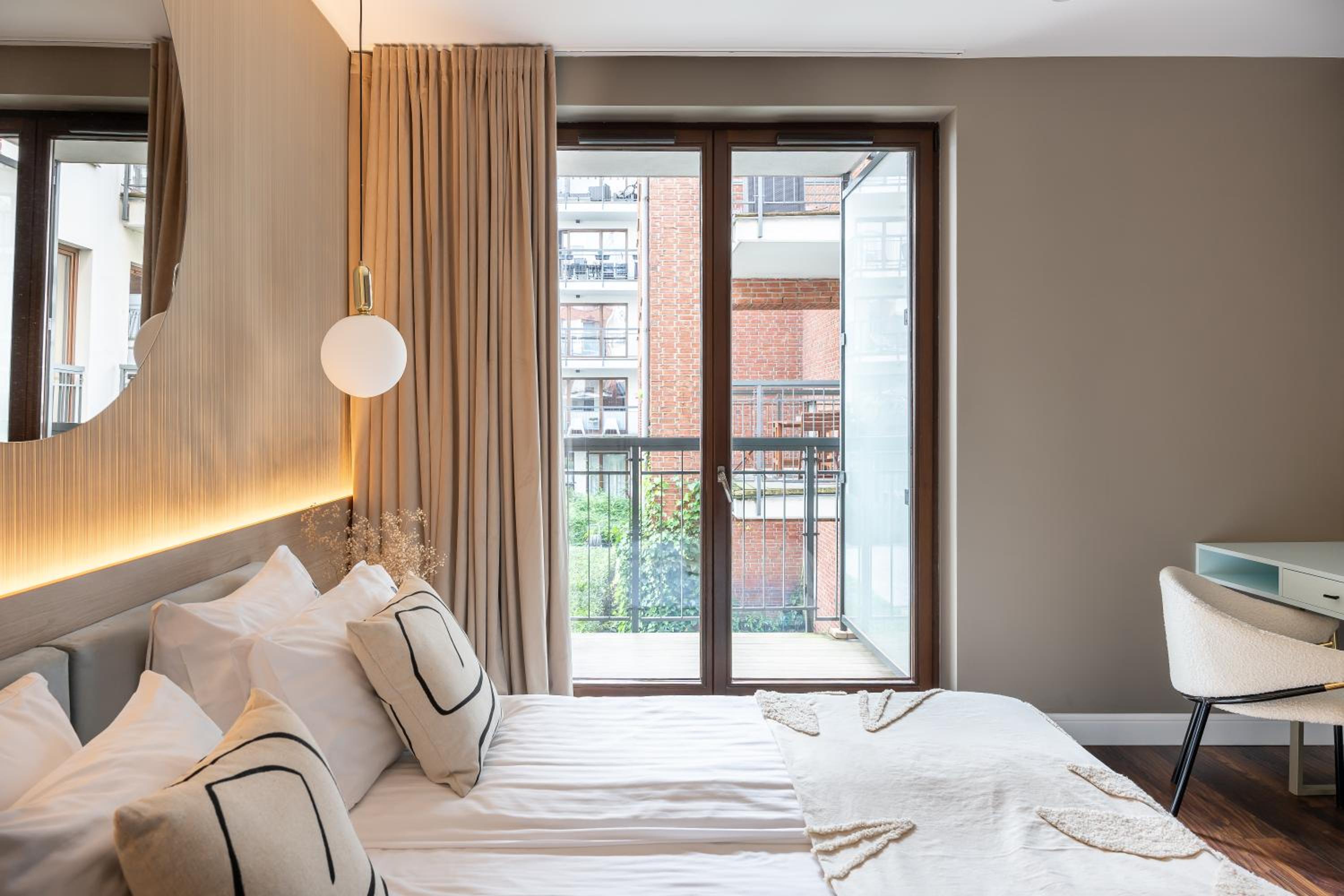 Premium Apartment Szafarnia in Gdańsk Old Town & Marina View by Lion Apartments