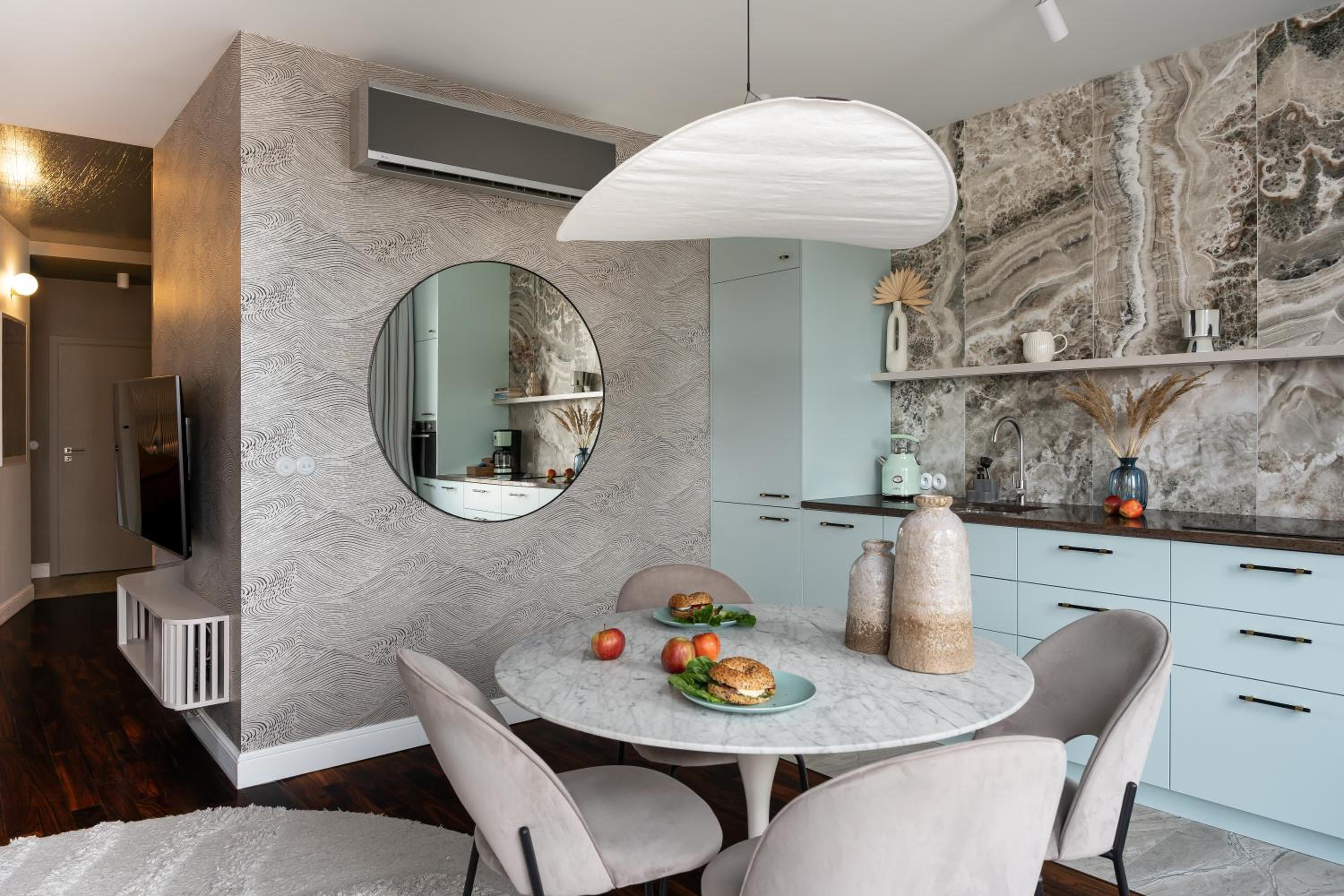 Premium Apartment Szafarnia in Gdańsk Old Town & Marina View by Lion Apartments
