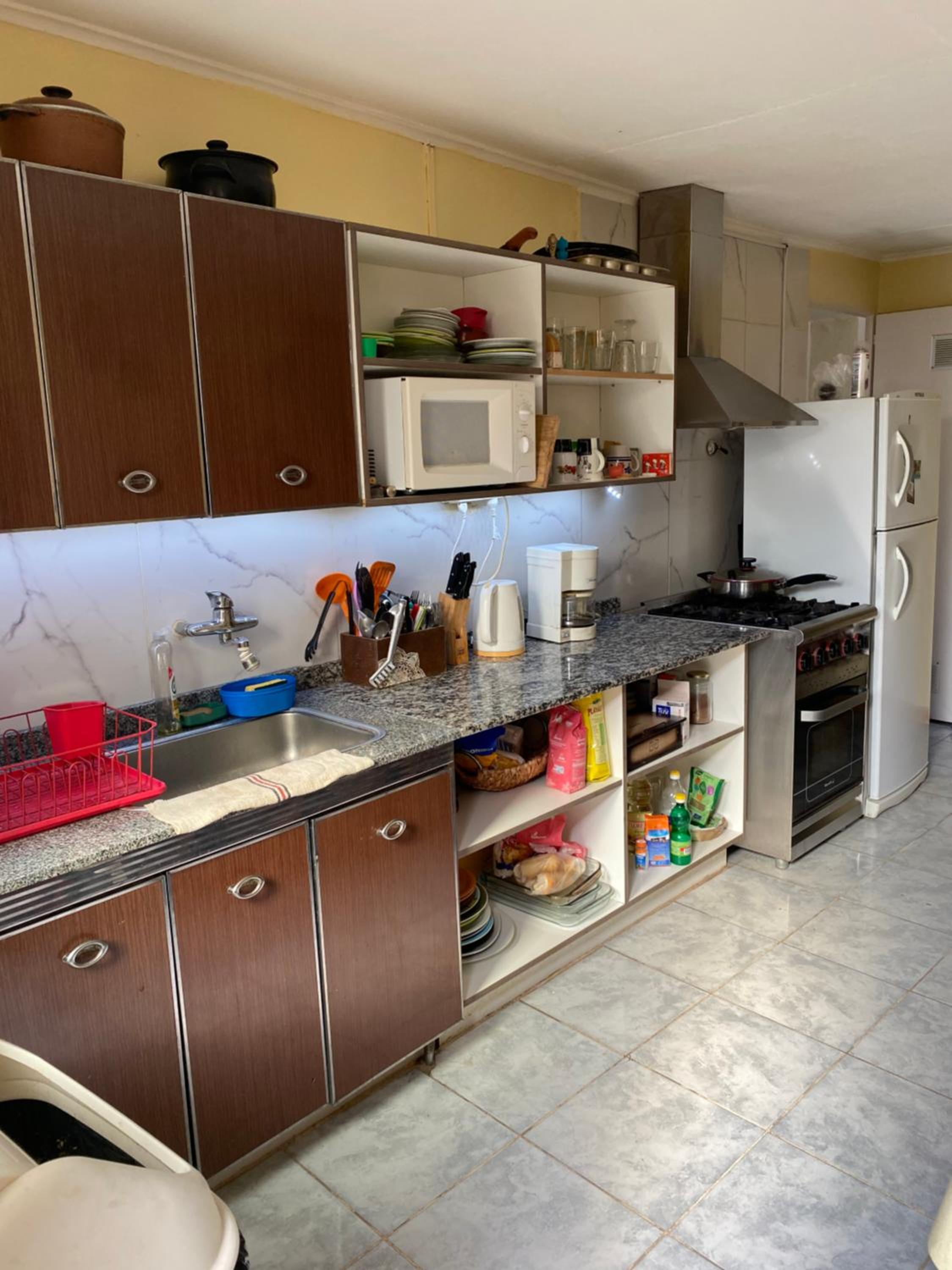 Aguilar House Hostel B&B