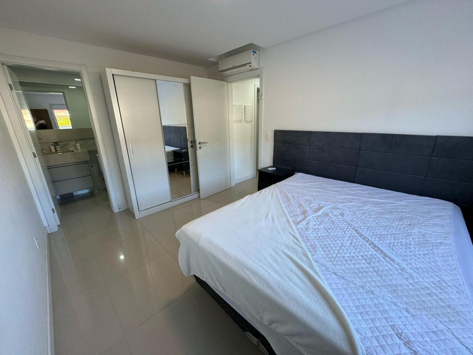 Cód 105 · Apartamento térreo bem equipado