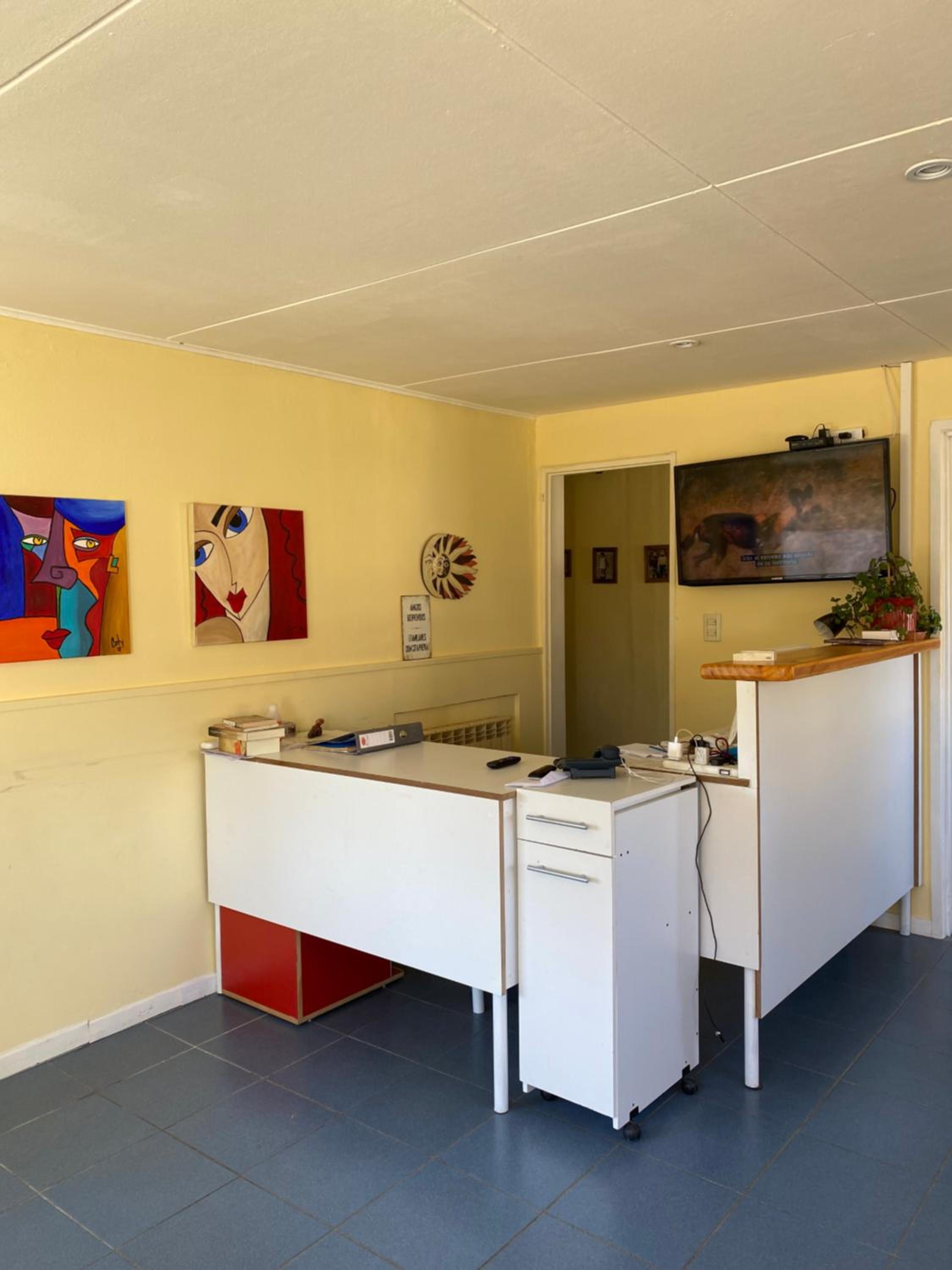 Aguilar House Hostel B&B