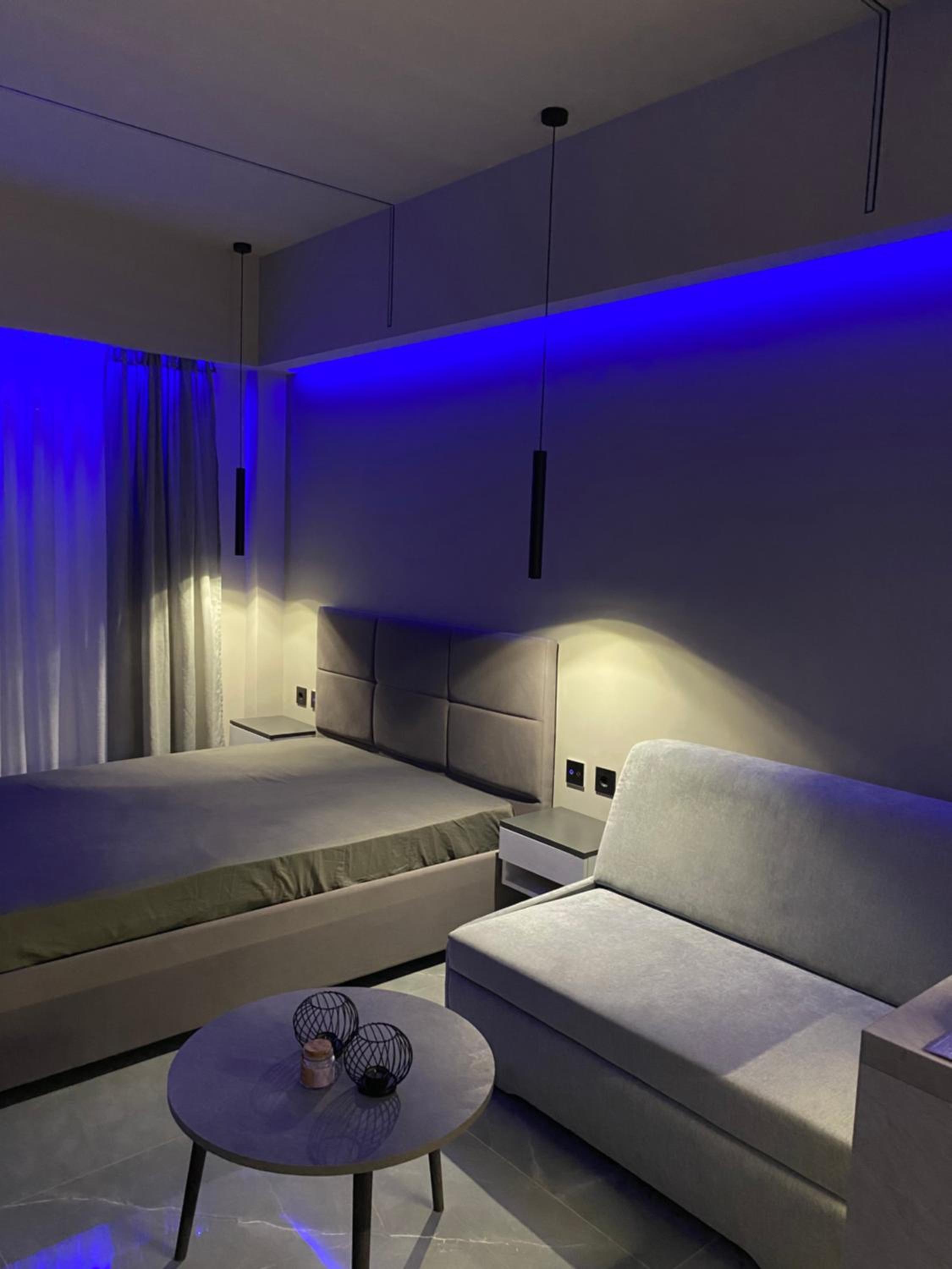 Crystal Grey Elite Apartment 1 photo 4