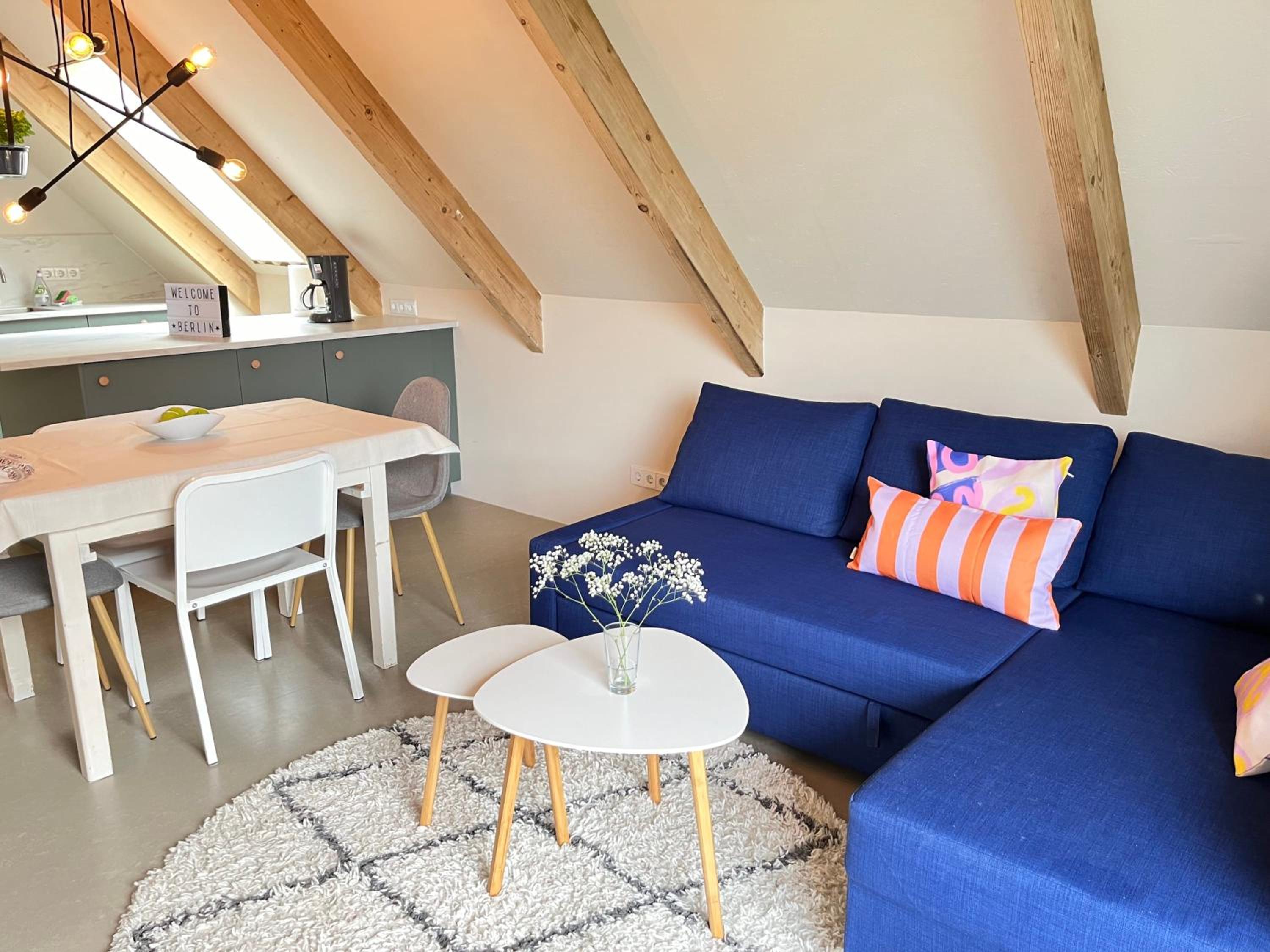 Group Stay near BER Airport - 2 Private Apartments