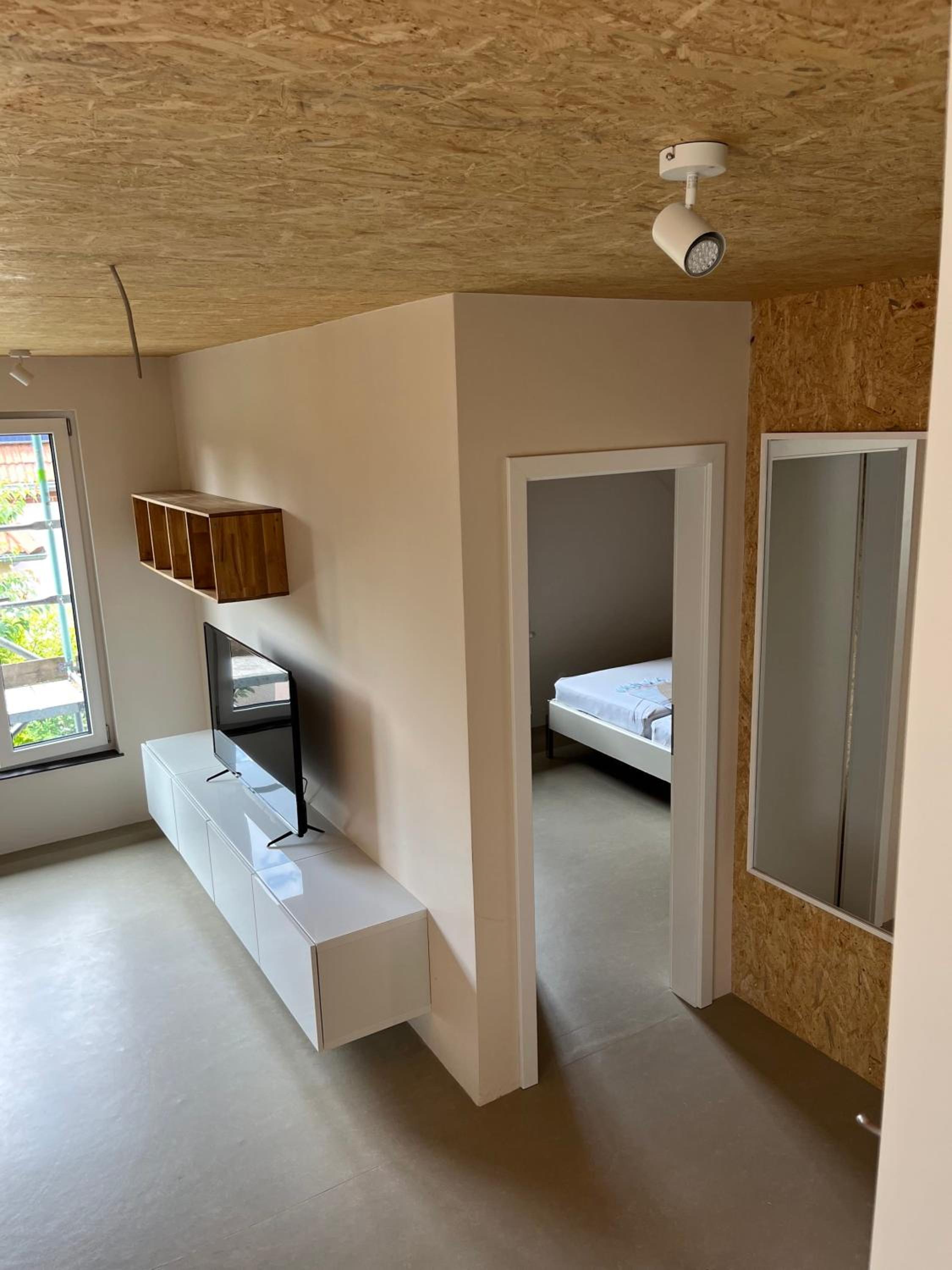 Group Stay near BER Airport - 2 Private Apartments
