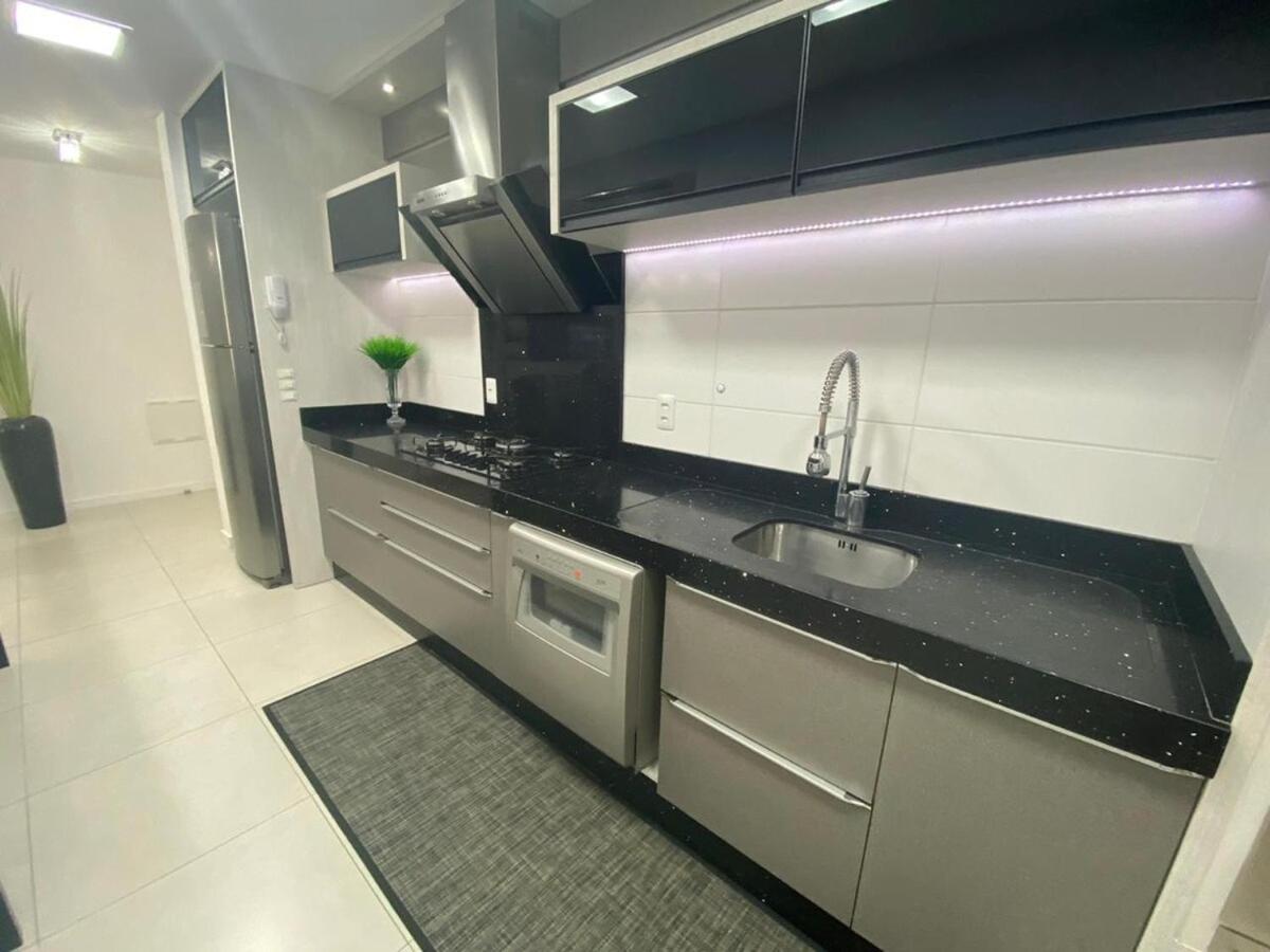 Cód 63 - Excelente apartamento de 2 suítes